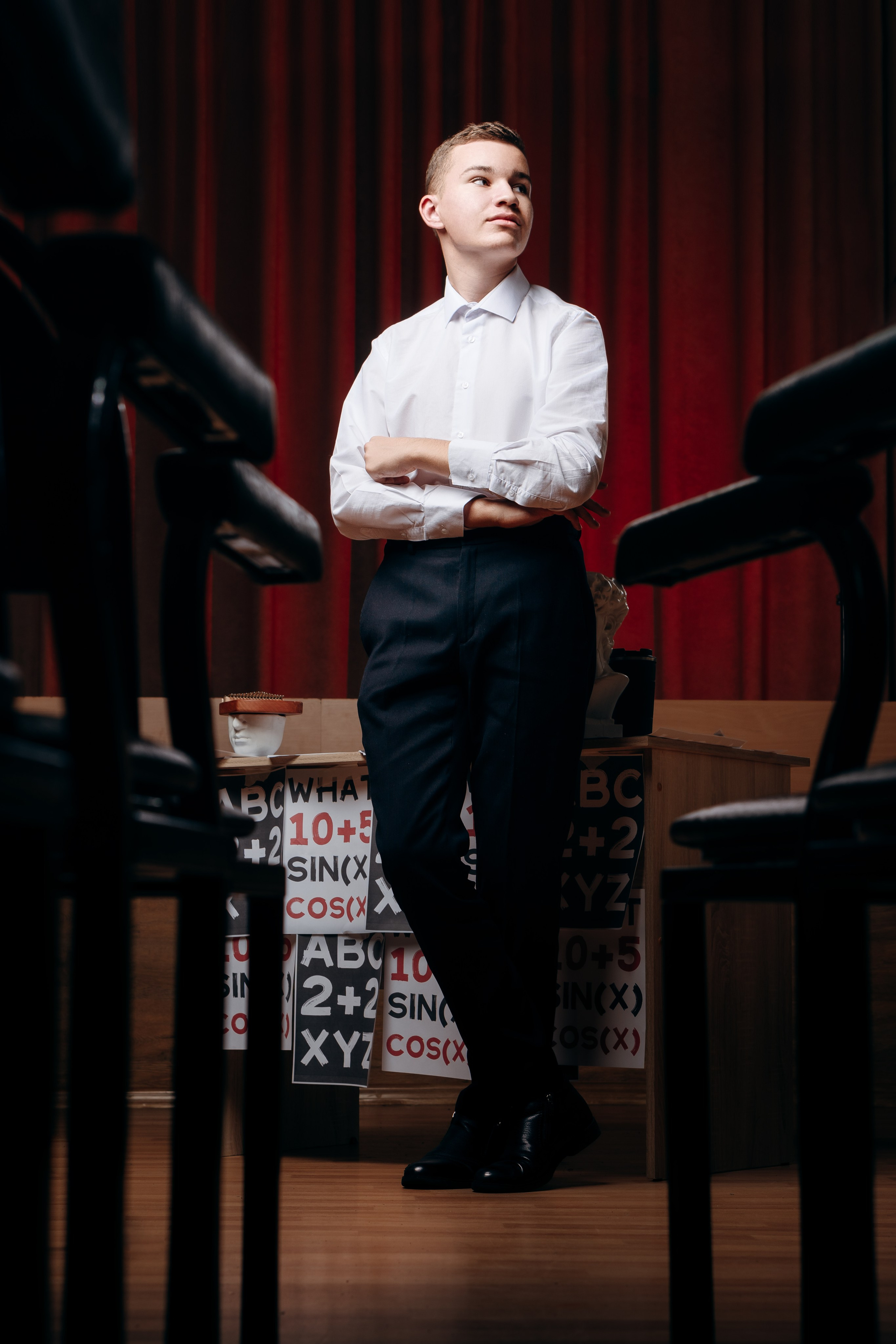 Профессиональная школьная фотография и создание выпускных альбомов в Хабаровске. Современные, яркие и запоминающиеся фотографии для школьников. Уникальный дизайн обложек выпускных книг, которые станут настоящей памятью о школьных годах. Закажите качественные фото и стильные альбомы для выпускников в Хабаровске. Нажмите заказать Выпускные Альбомы ( Дипломы ) в Хабаровске и мы свяжемся свами.