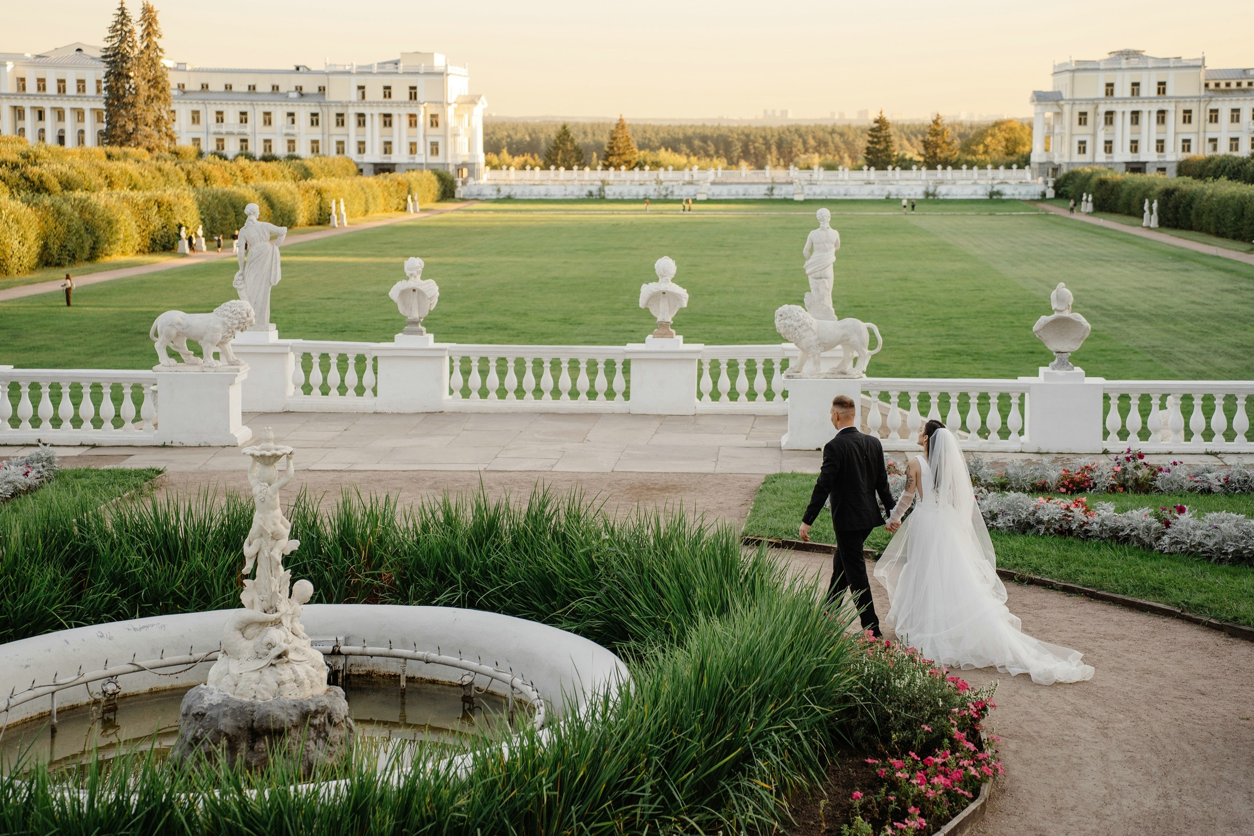 Свадьба в усадьбе Архангельское. Свадебный и семейный фотограф в Москве Светлана Зоткина