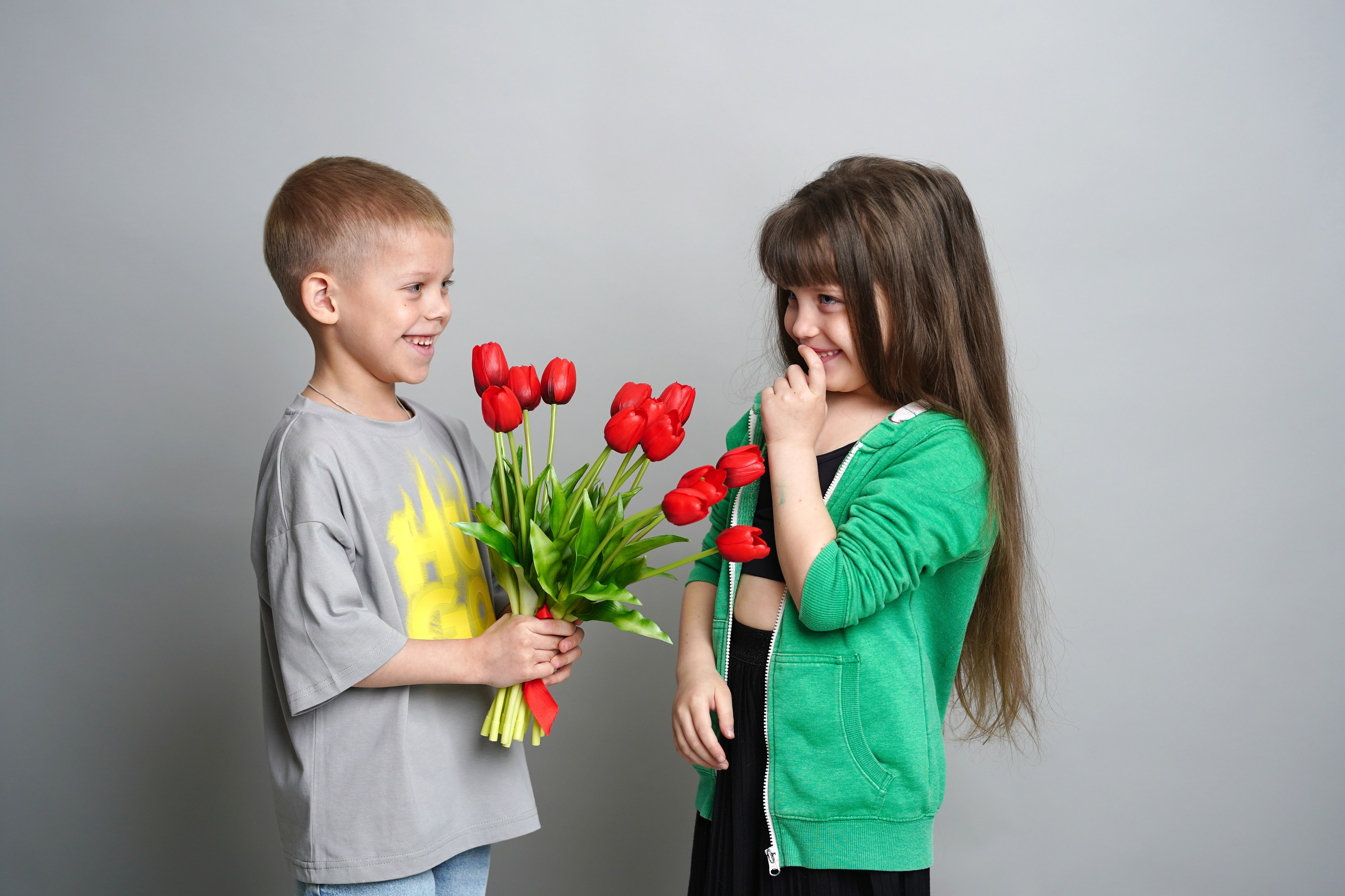 Мелкие группы. MEMENTO.Выпускные альбомы, школьные, юбилейные и другие книги. Ростов-на-Дону