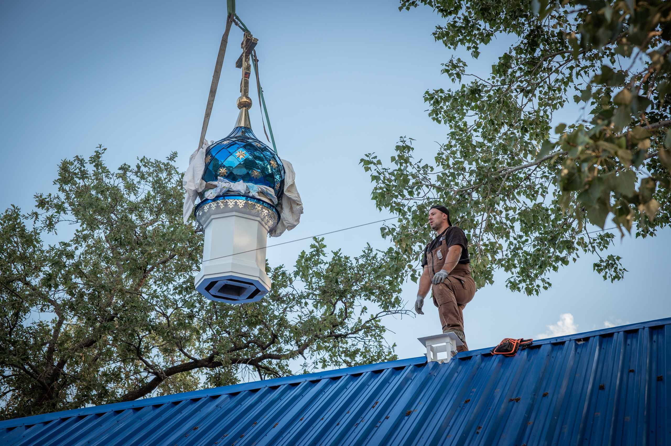 Освещение купола в храме Казанской иконы Божьей Матери х. Закутский. Церковный, семейный и репортажный фотограф Волгоград, Волжский