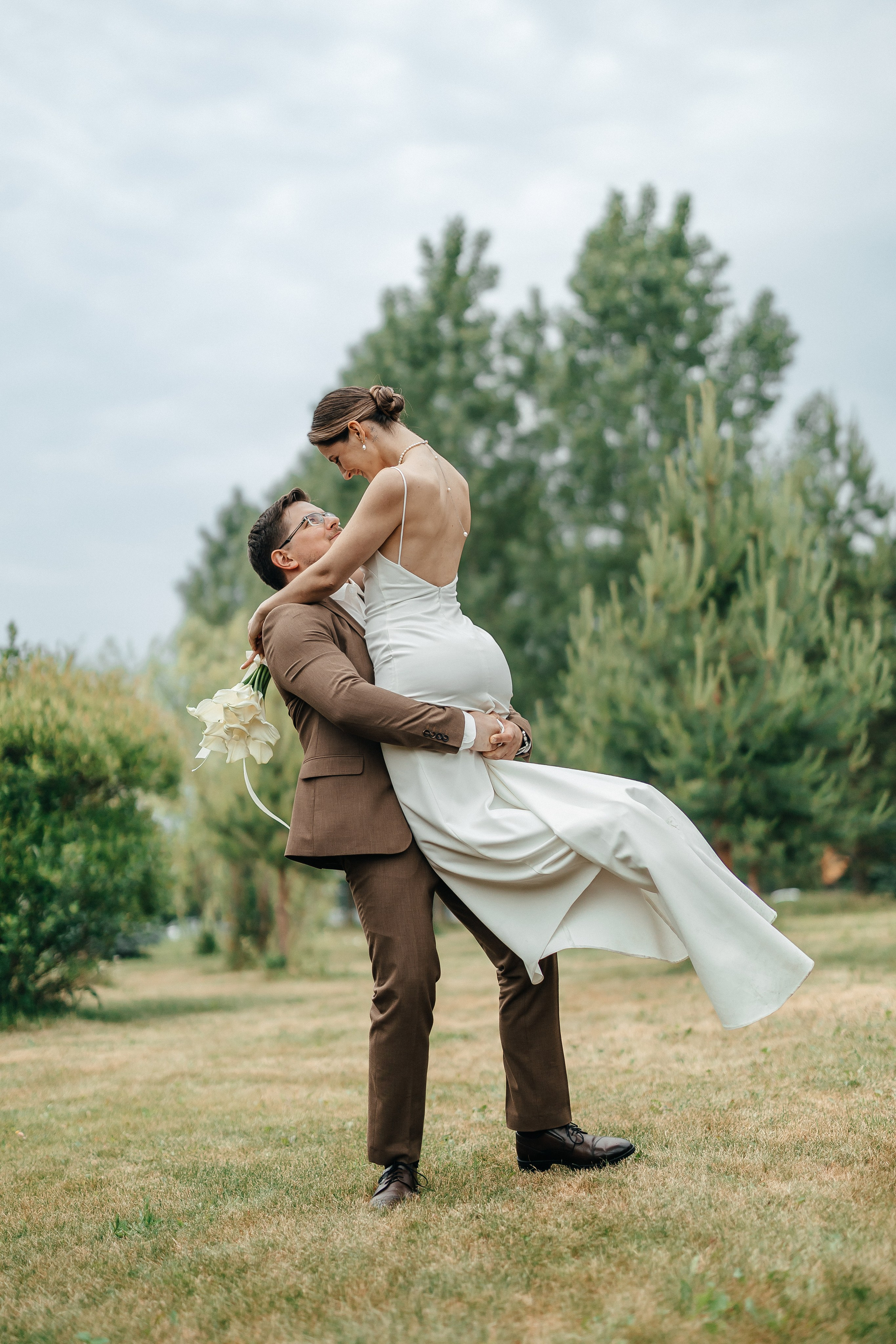 Белая арка. Александр Антонов. Профессиональный свадебный, репортажный фотограф в Москве, Подольске. Фото+Видео на любой праздник