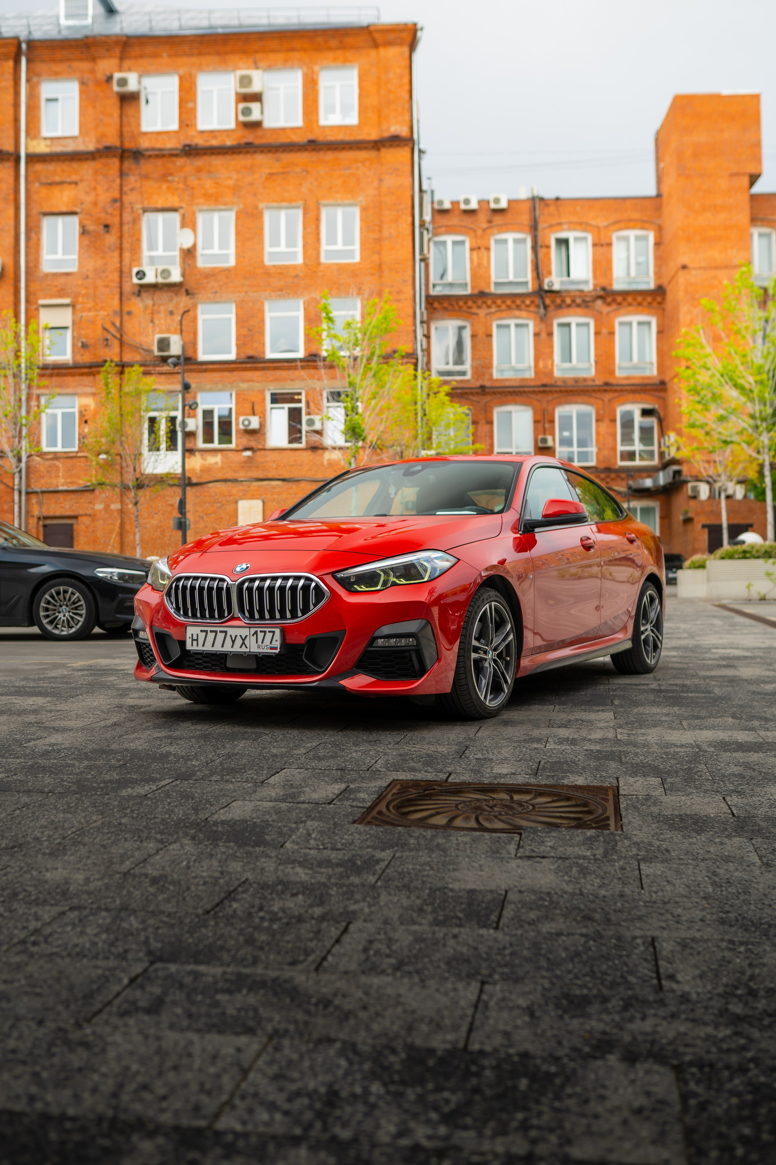 BMW 2-series. Mirllaev