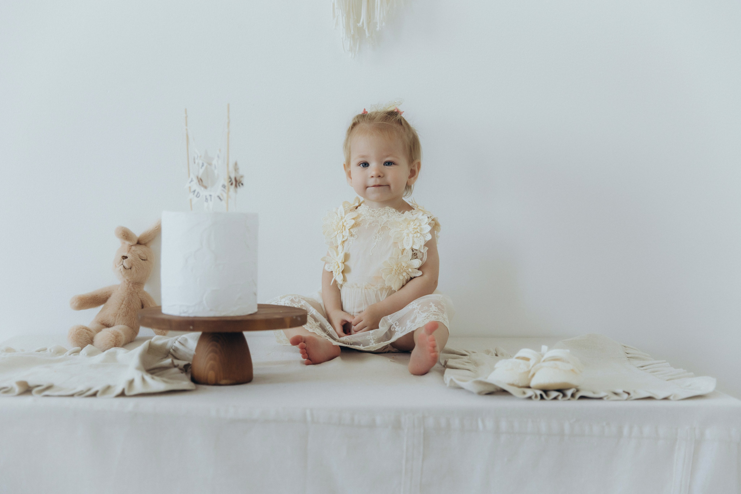 Полина с мамой. Фотограф на крещение в Рязани. Семейный фотограф