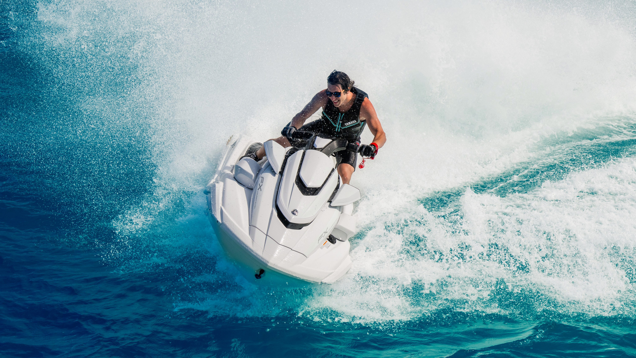 ГИДРОЦИКЛЫ. Аренда от эконом Катеров до премиум Яхт в Сочи. Сделаем ваш отдых незабываемым!