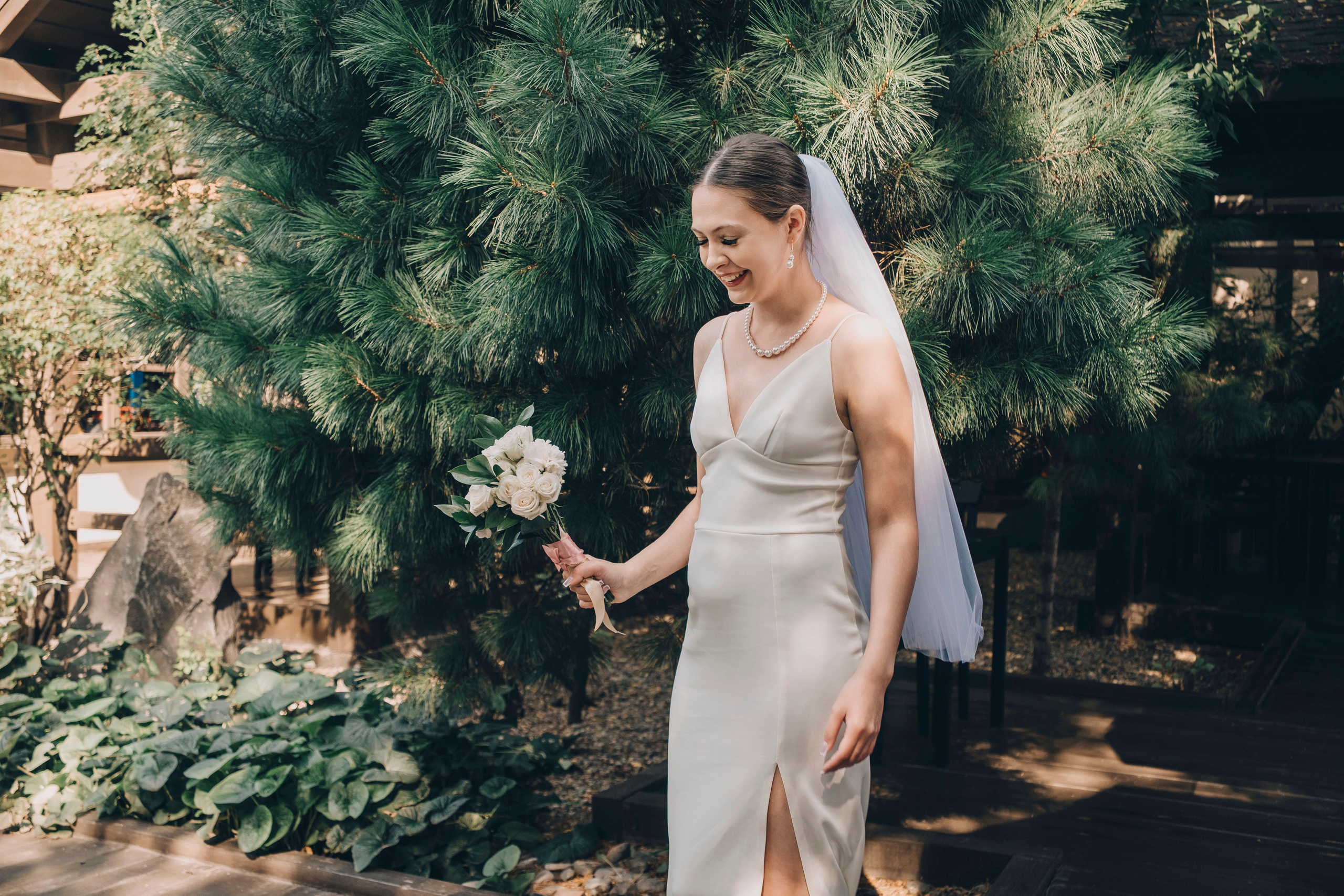 Свадебная прогулка в городе. Фотограф в Иркутске Анна Мирошникова