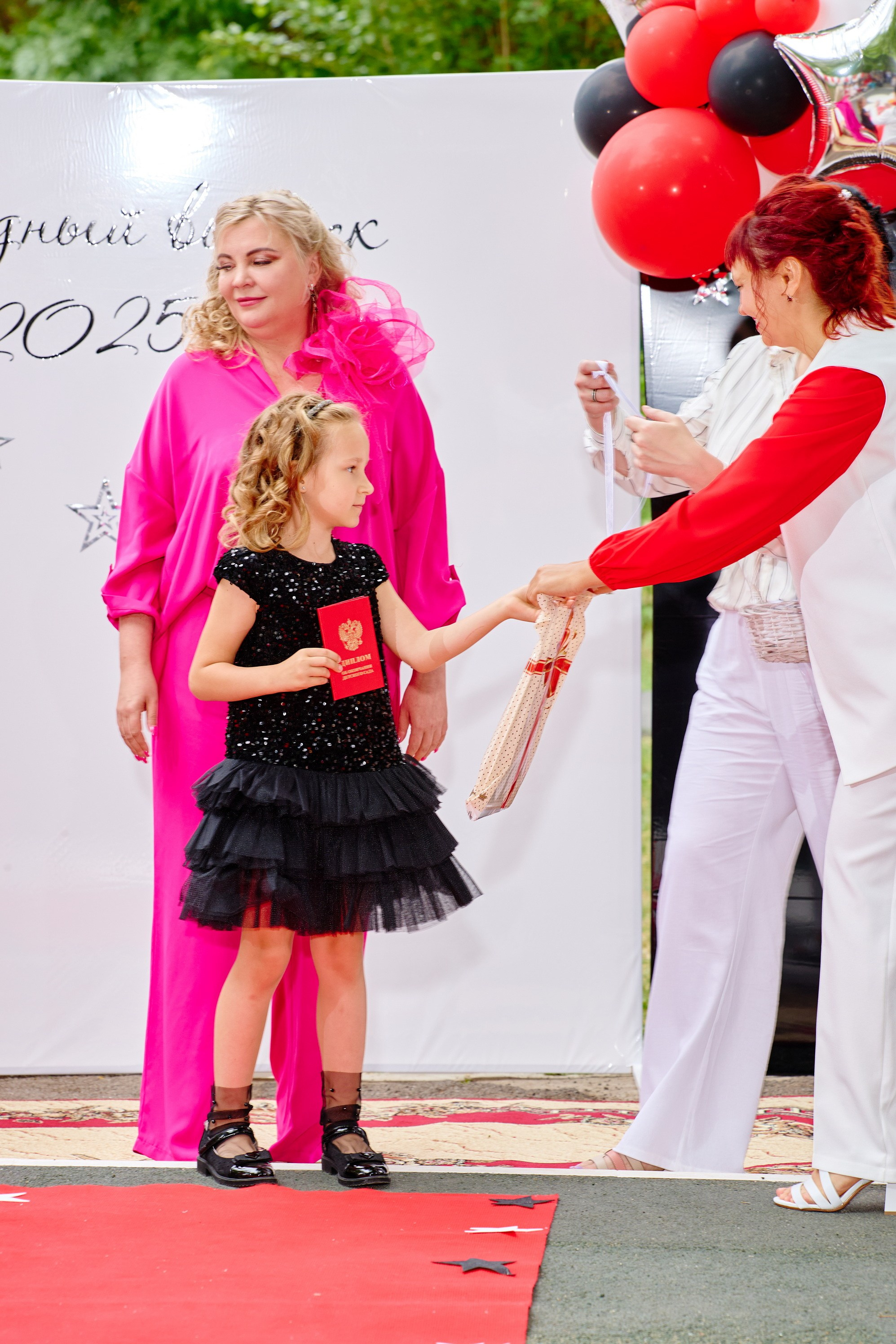 Выпускной 45 сад. Фотограф Выпускные альбомы Таганрог Сергей Коробченко