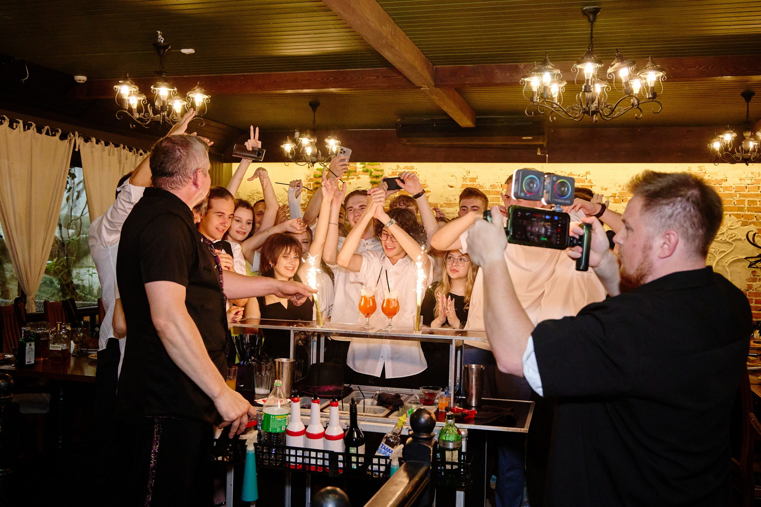 Выпускной 35 Сош. Фотограф Выпускные альбомы Таганрог Сергей Коробченко