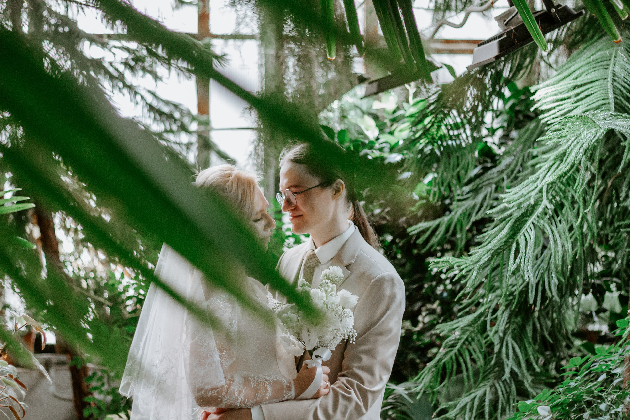 Свадебная фотосессия в оранжерее, Екатеринбург. Александр и Дарья. Фотограф в Екатеринбурге Пойгина Елена