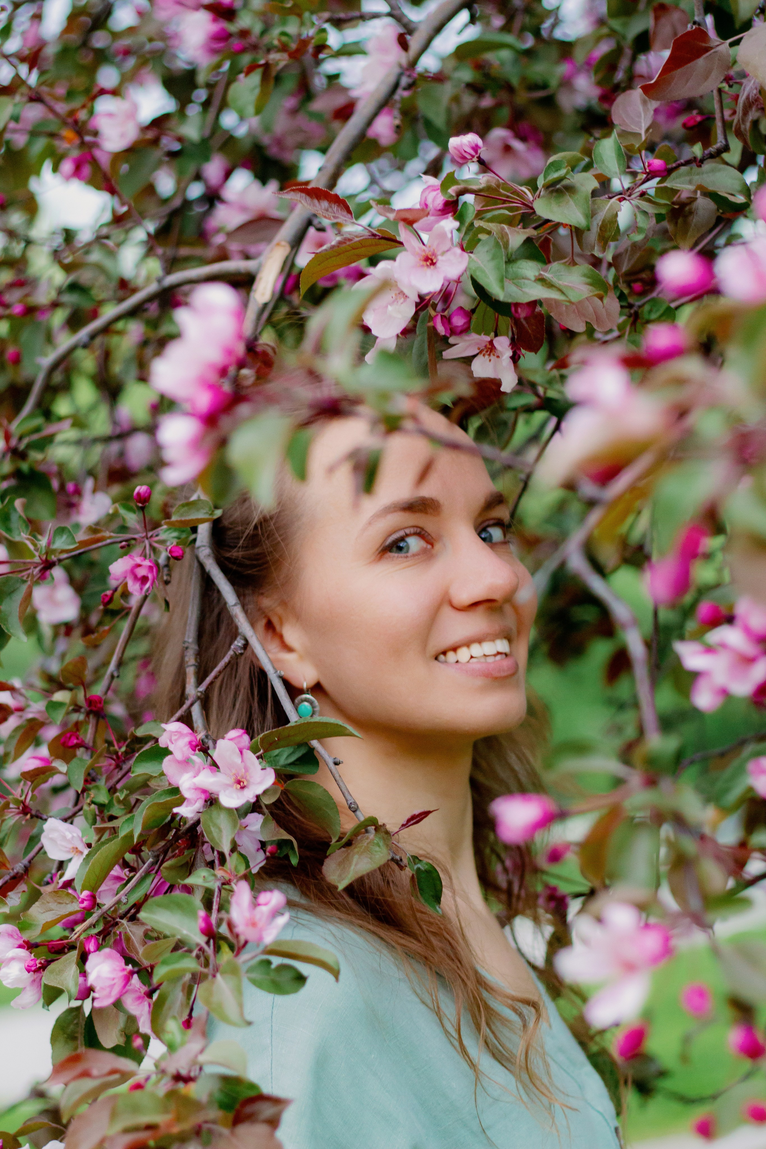 Фотосессия с цветущими яблонями, Екатеринбург. Фотопрогулка. Фотограф в Екатеринбурге Пойгина Елена