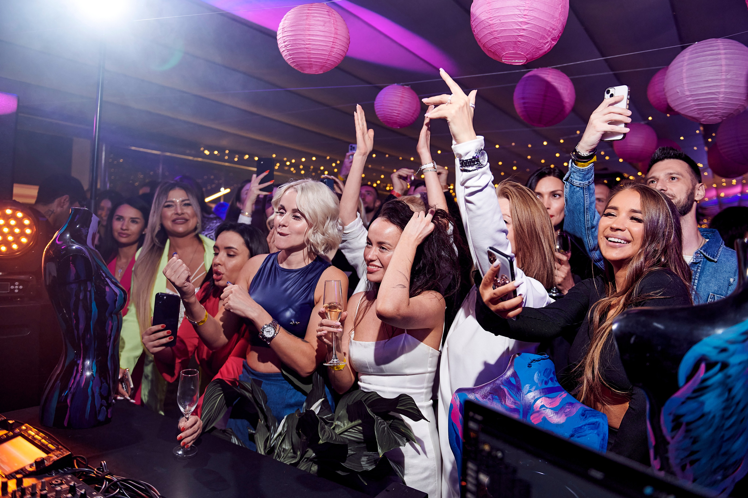 LeBurg — Summer Fairy Tale (хедлайнер Влад Соколовский). Фотограф Постольник Дарья