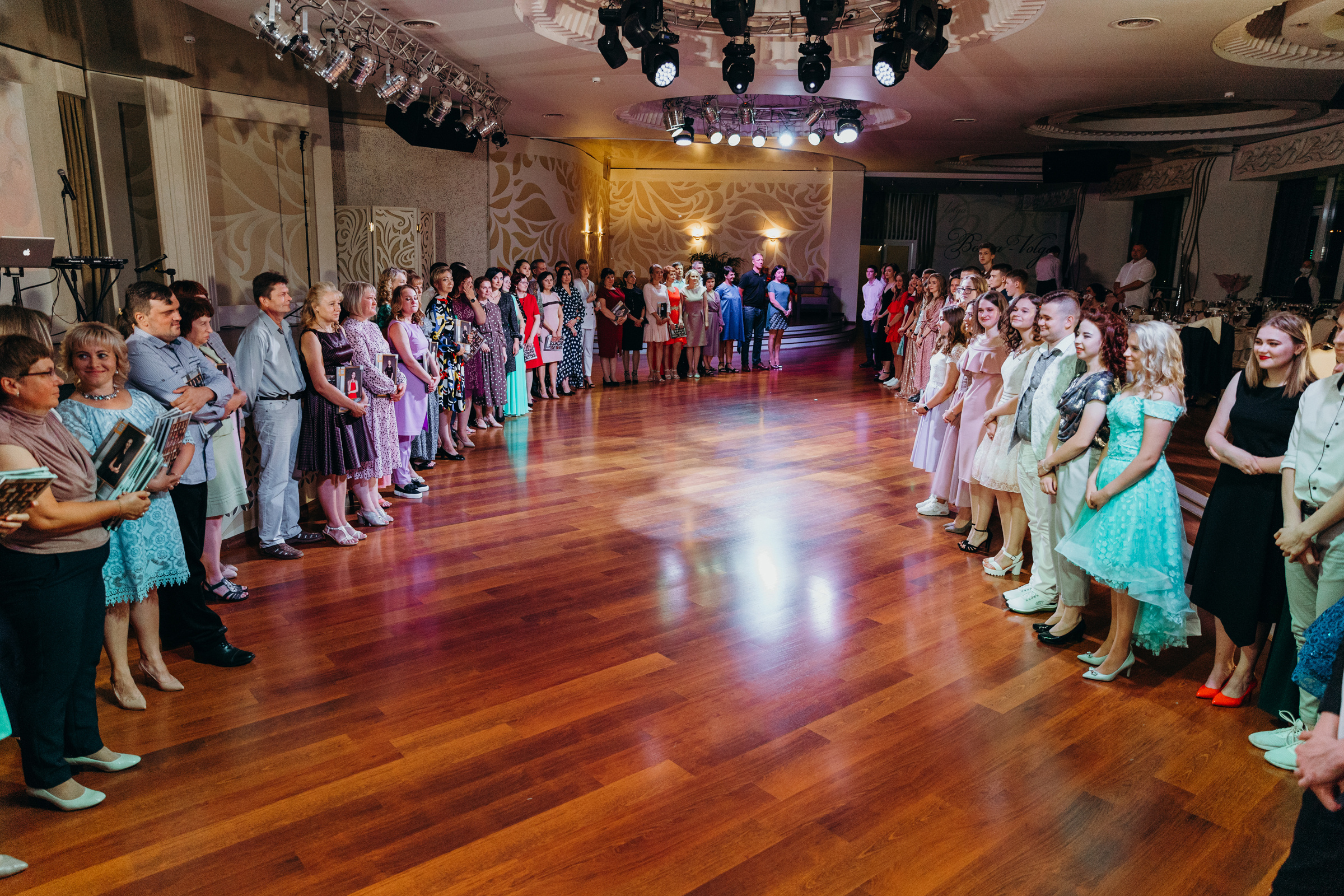 Выпускной 11 класс. Ведущая частных и корпоративных событий Татьяна Новрузова