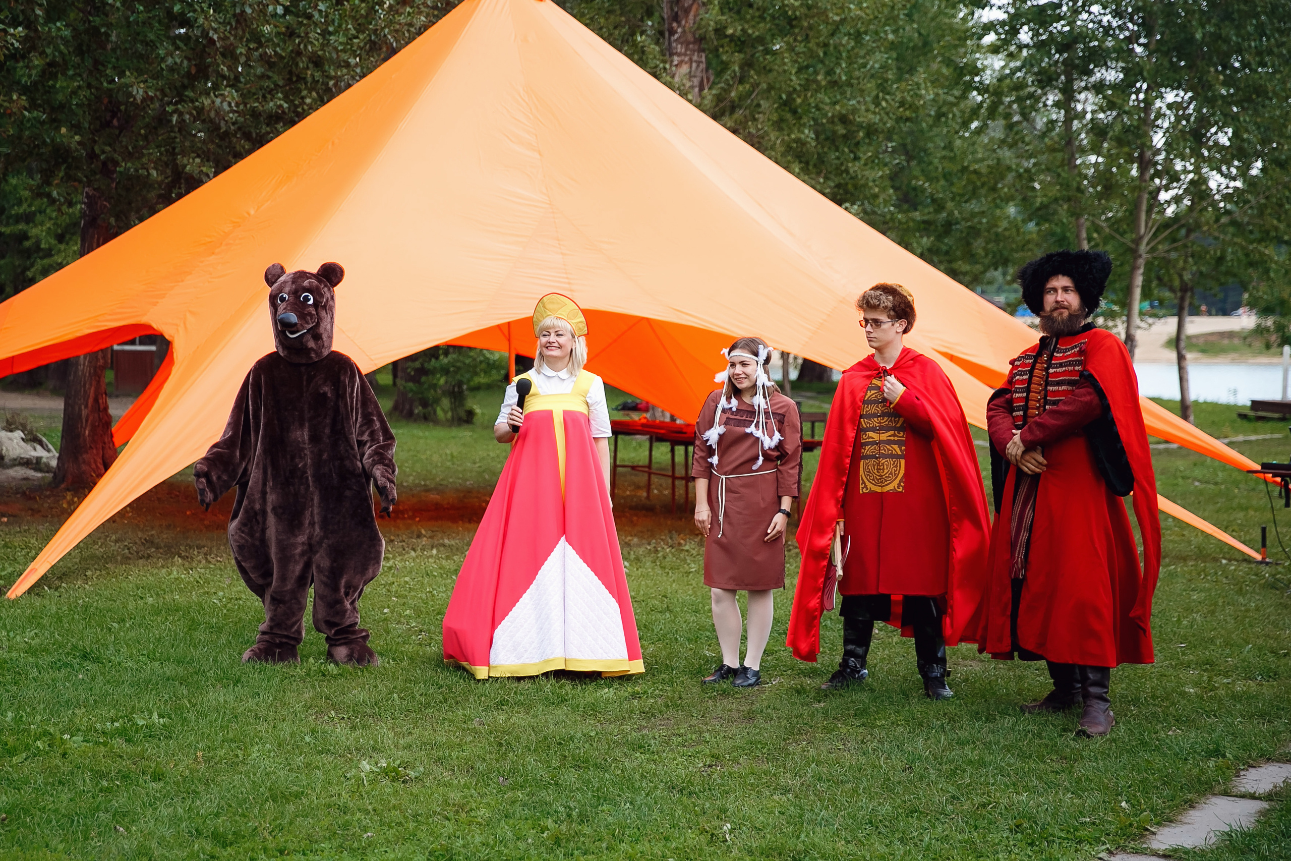 Тимбилдинг на сплочение. Ведущая частных и корпоративных событий Татьяна Новрузова