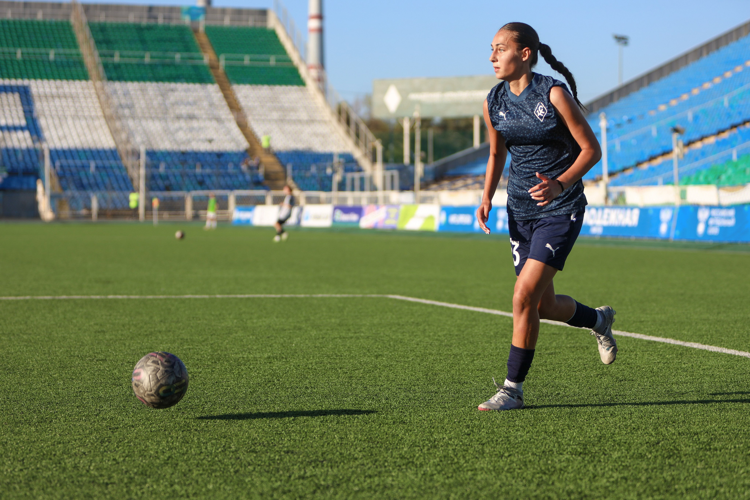 Крылья Советов — Мастер-Сатурн. Молодежная лига по футболу среди женских команд. Спортивный фотограф в Самаре