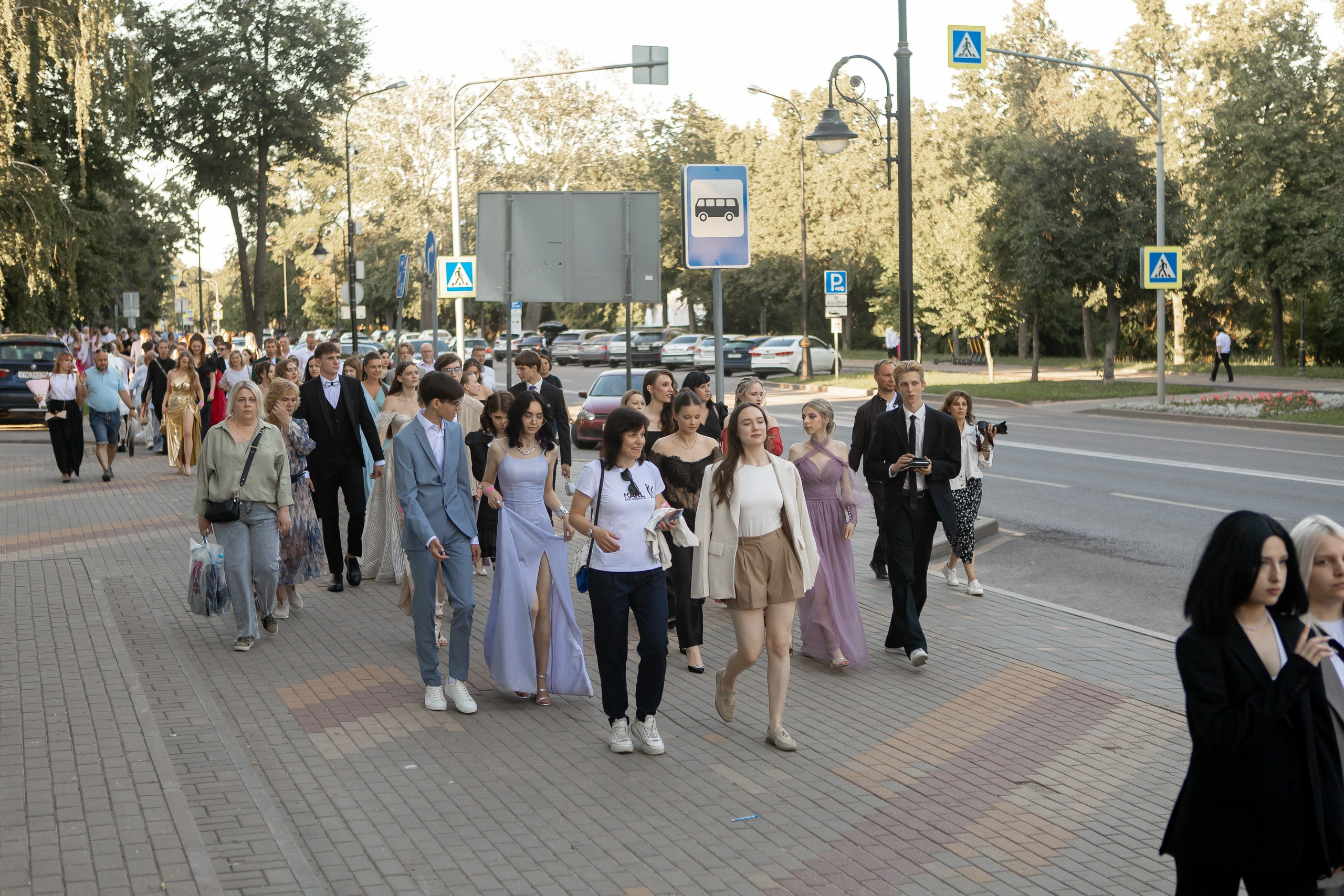 Выпускной Гимназия 12 2024 г. Свадебный и портретный Фотограф в Липецке Дмитрий Котюков