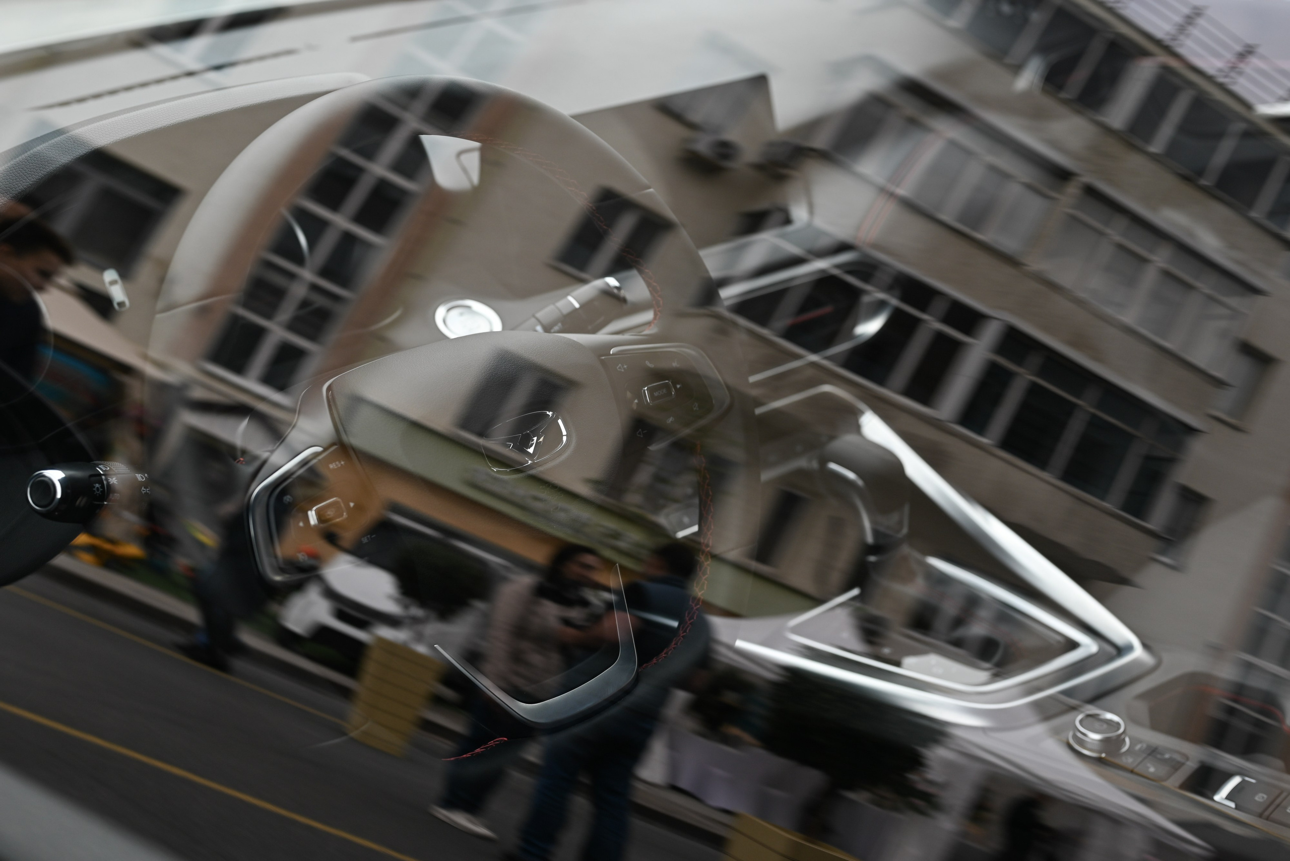 ЛУИДОР выставка. Свадебный и семейный фотограф в Уфе Александров Максим