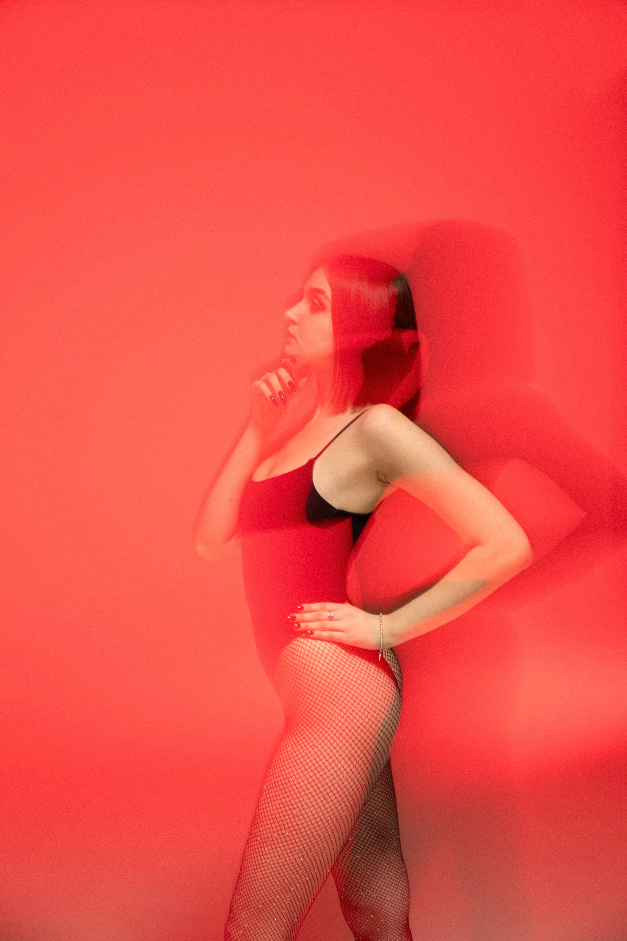 В студии. Циклорама. Фотограф в Алматы