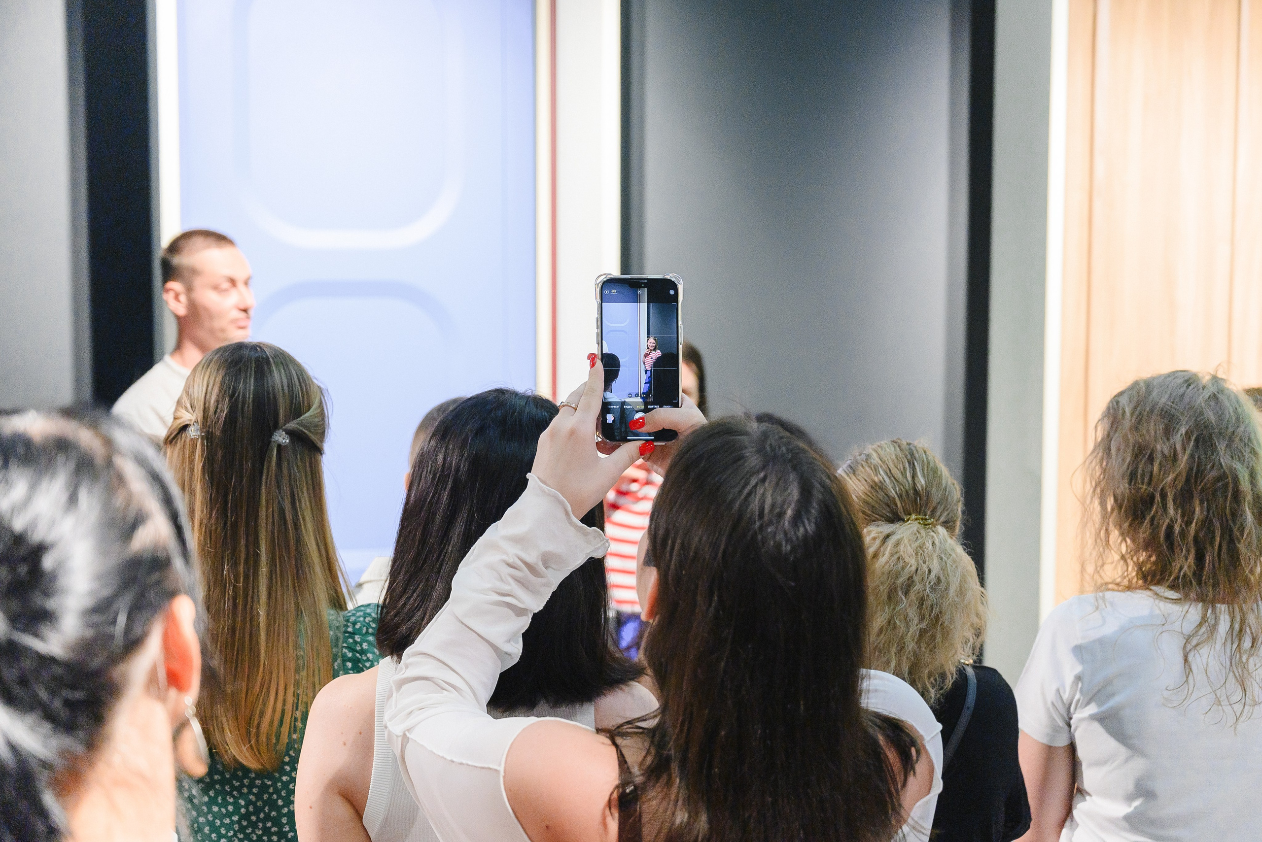 Семинар-экскурсия. Искусство колористики: современные подходы к выбору цветовых палитр. Фотограф Лопаткина Ирина