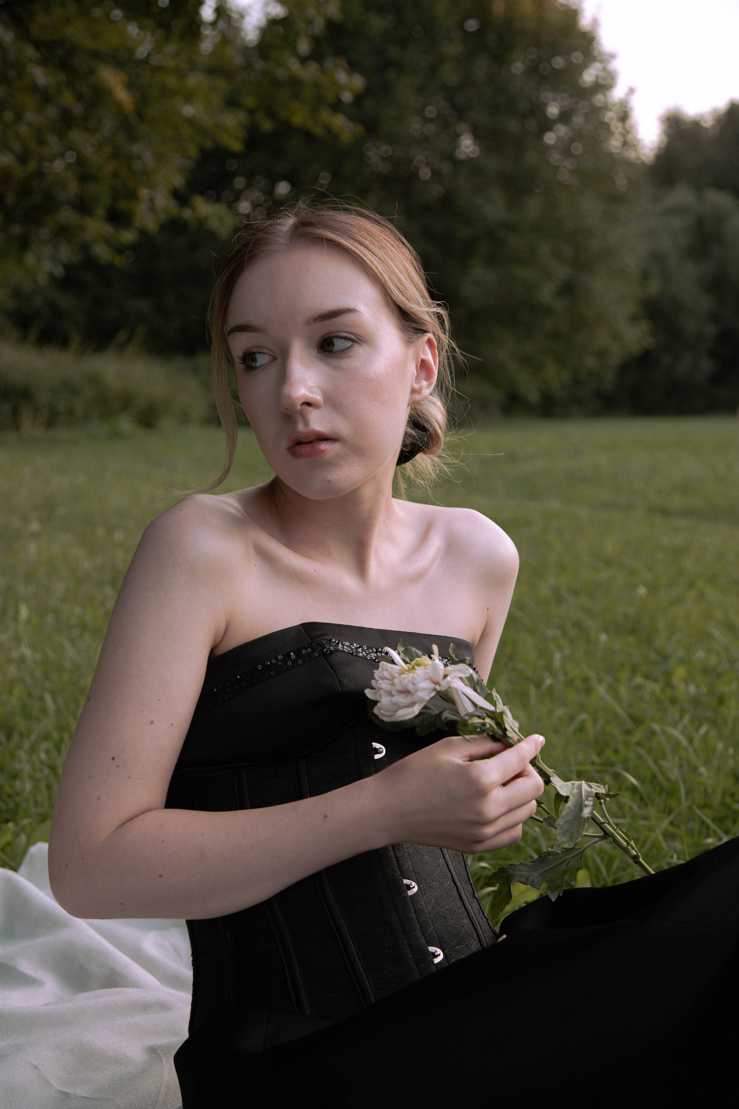 Black dress. DINA MOREVA photography