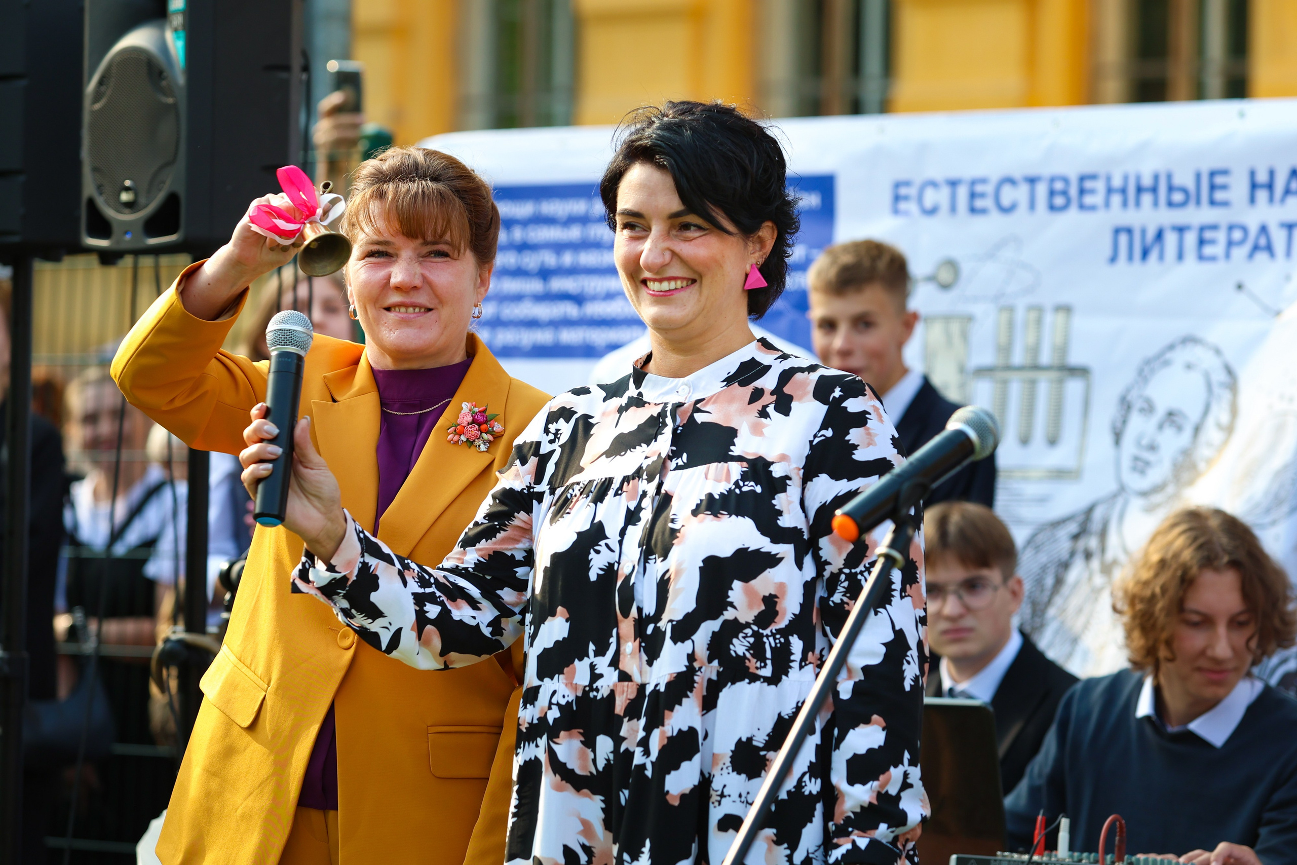 1 сентября в школе № 500. Фотограф Дарья Попова