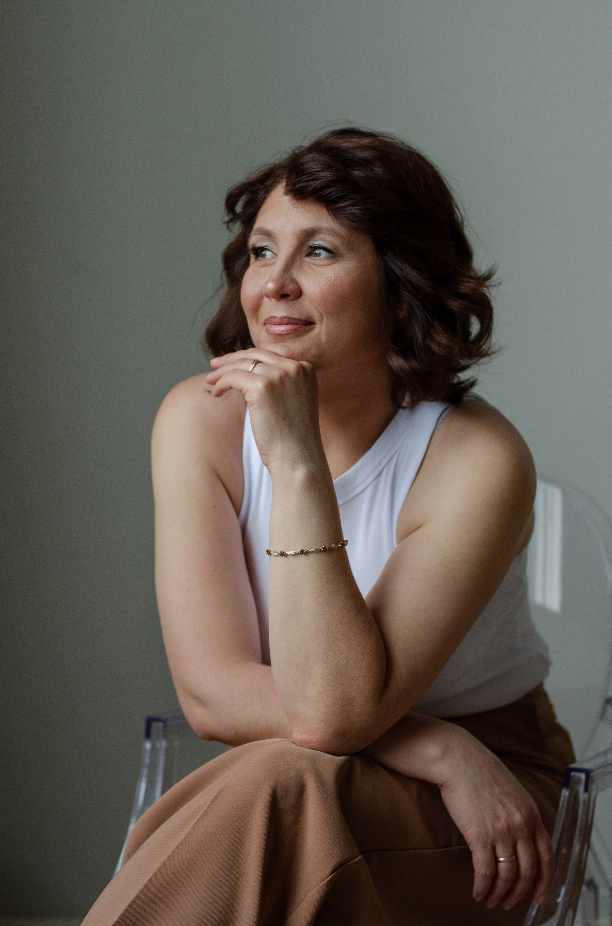 Алёна, съёмка в студии. Фотограф Челябинск Ирина Ермоленко