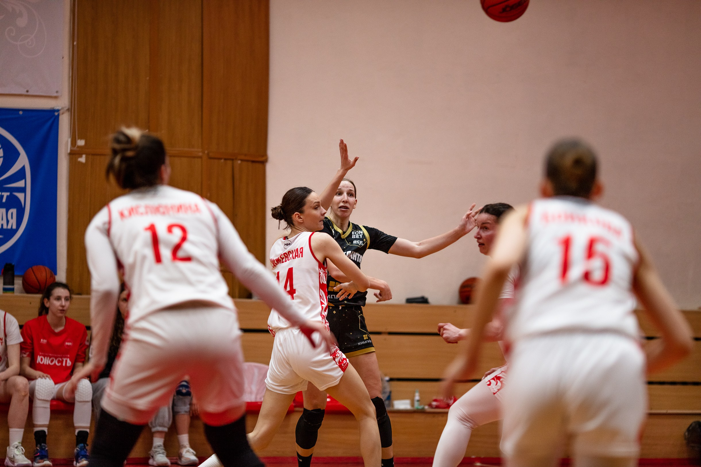 БК Юность — ЧГУ-Атланта / 3 игра. Фотография