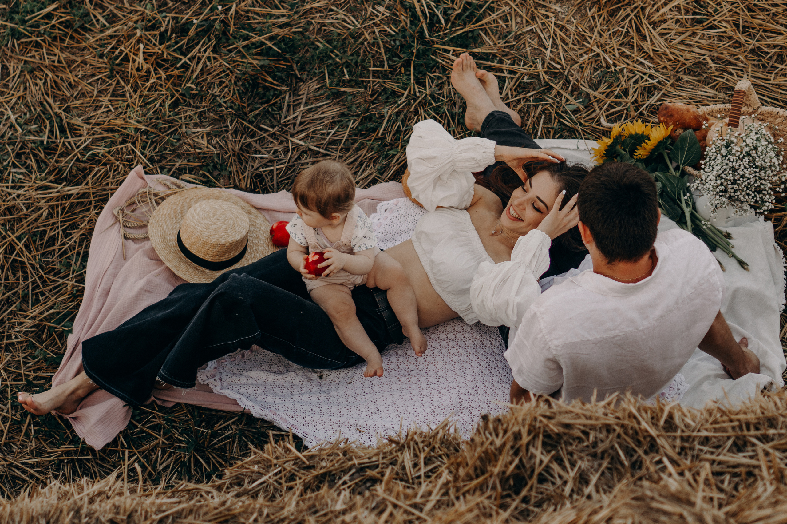 Олег, Мария и маленькая Женечка. Фотограф LIFE STYLE