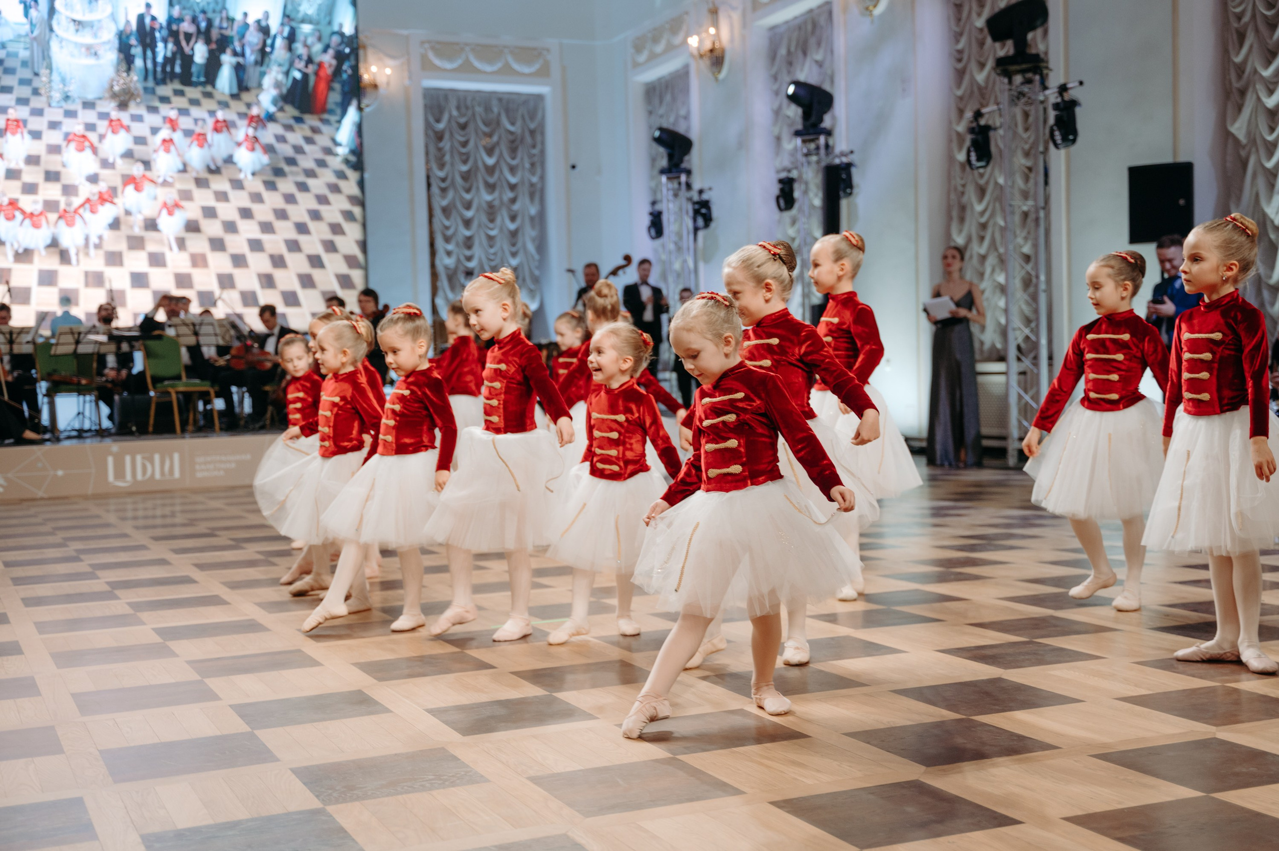 Центральная Балетная Школа зимний бал. Фотограф в Москве Илья Максимов