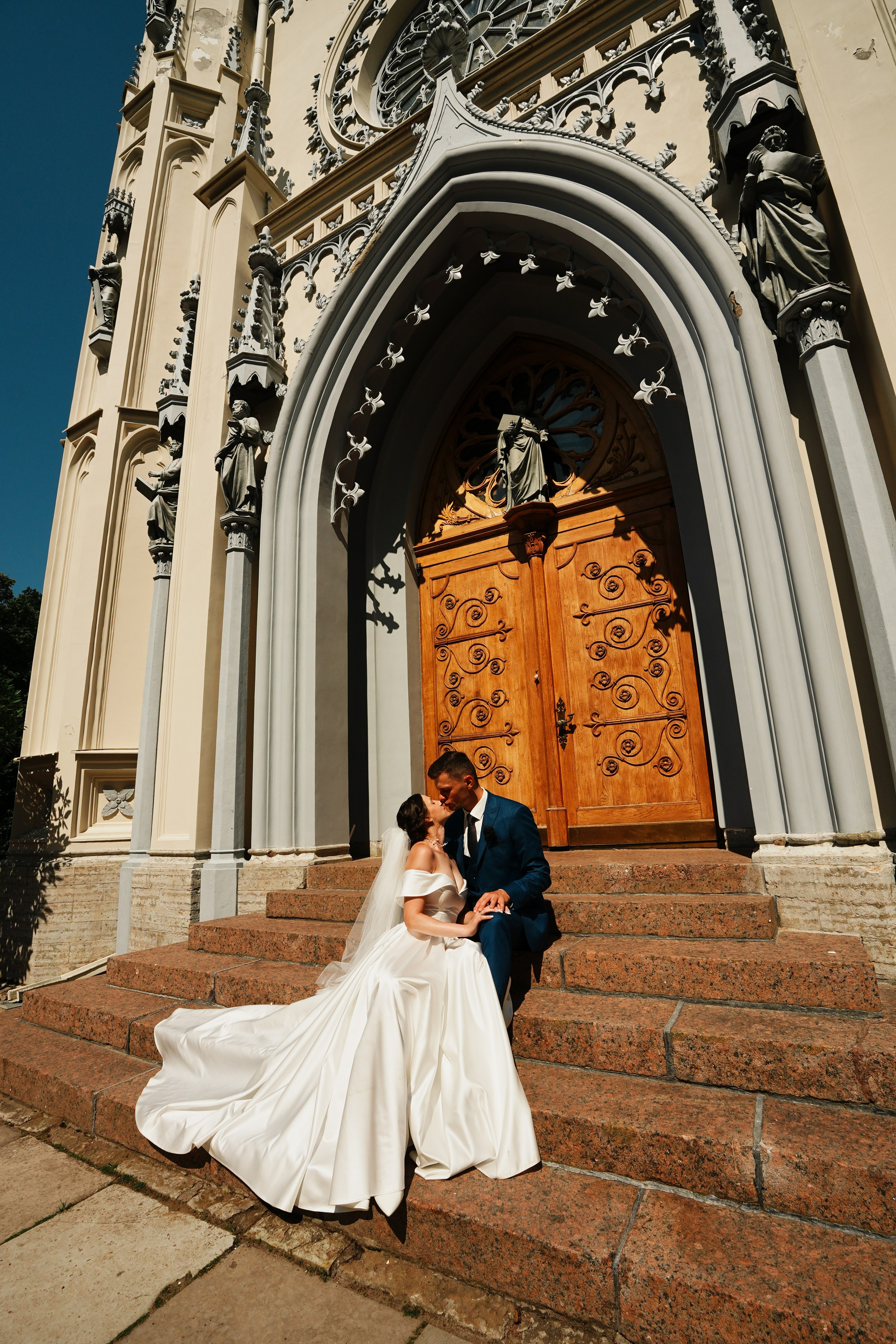 Свадьбы в Петергофе. Живые снимки! Фотограф Даша Бендер