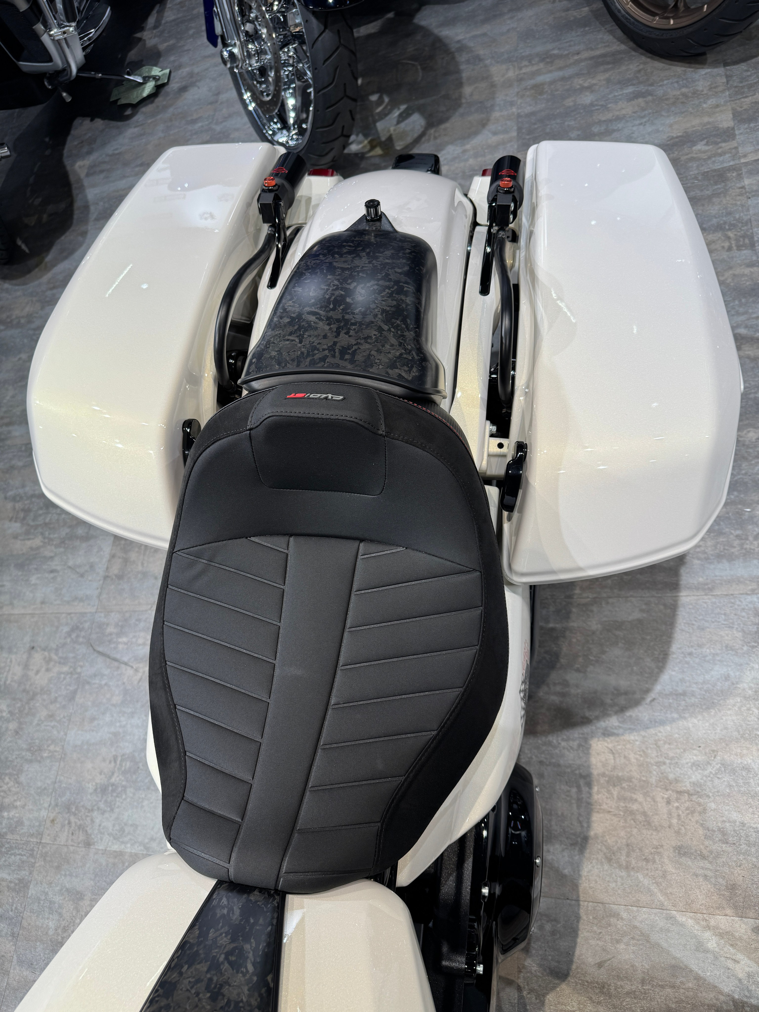 Мотоциклы Harley-Davidson 2024 CVO Road Glide ST 121 (Touring)  — купить мотоцикл. Hello Davidson, Москва. Только хорошие мотоциклы…