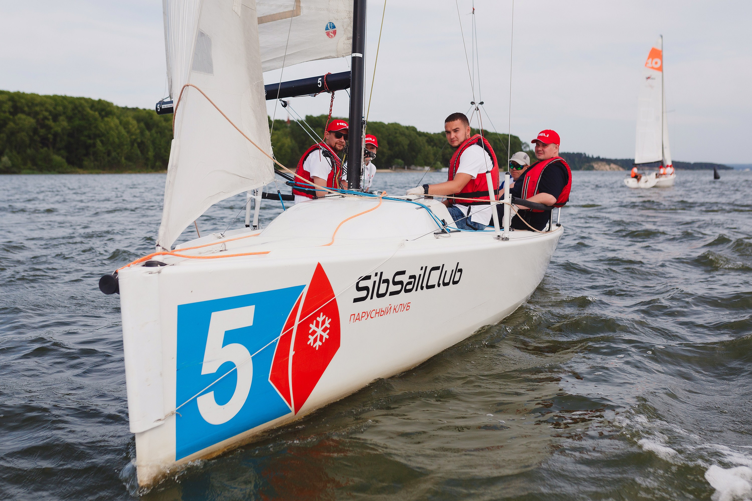 ЯХТИНГ. Roman Photo