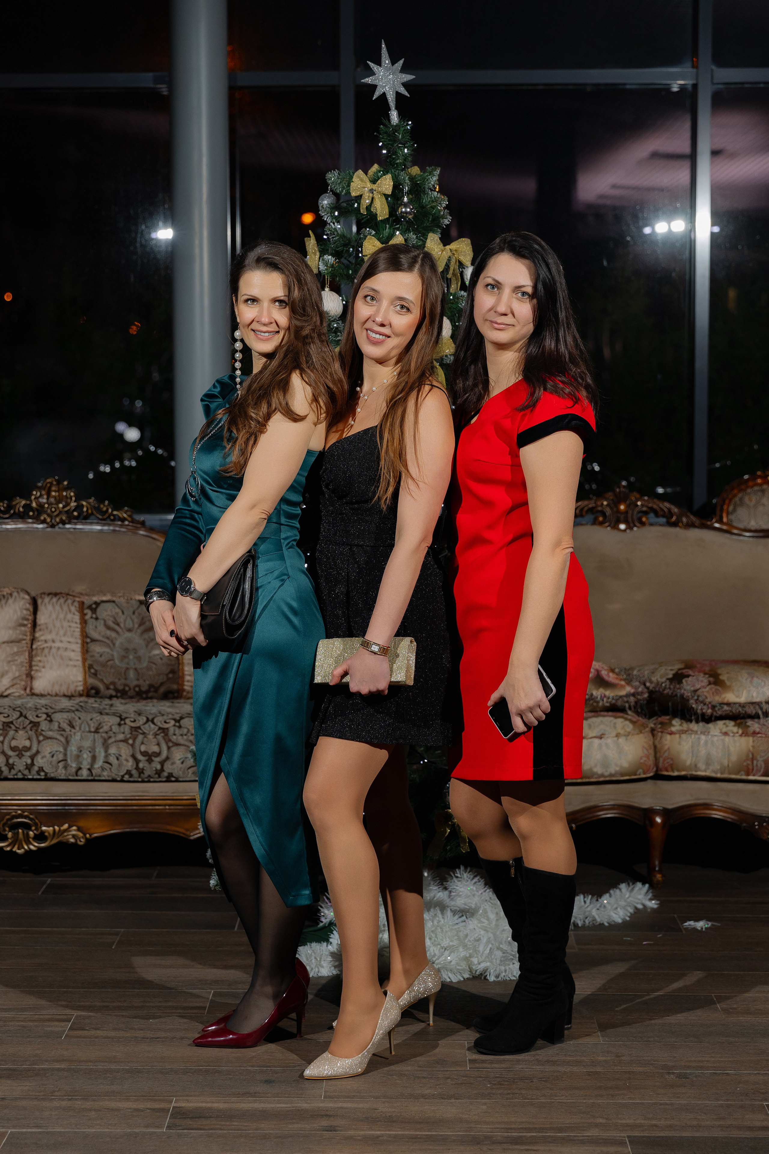 Корпоративная новогодняя фотосъемка для BELARUSBANK в Ресторане «Урарту». Свадебный фотограф в Минске/Беларуси Сергей Спиридонов