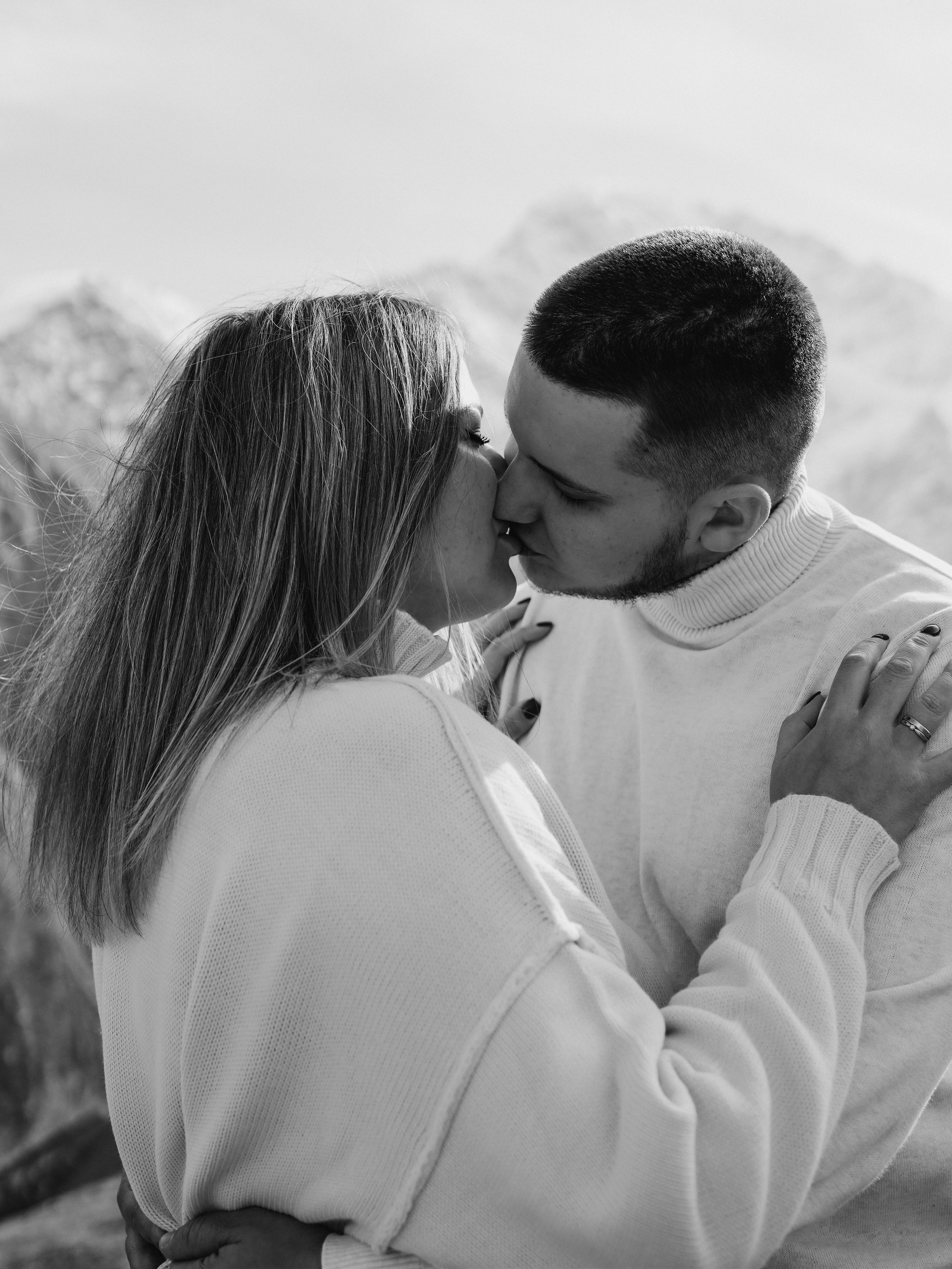 Съемка Love story (лавстори) Екатерины и Александра. Свадебный фотограф Ирина Беляева Пятигорск|Кисловодск|Эльбрус|Домбай