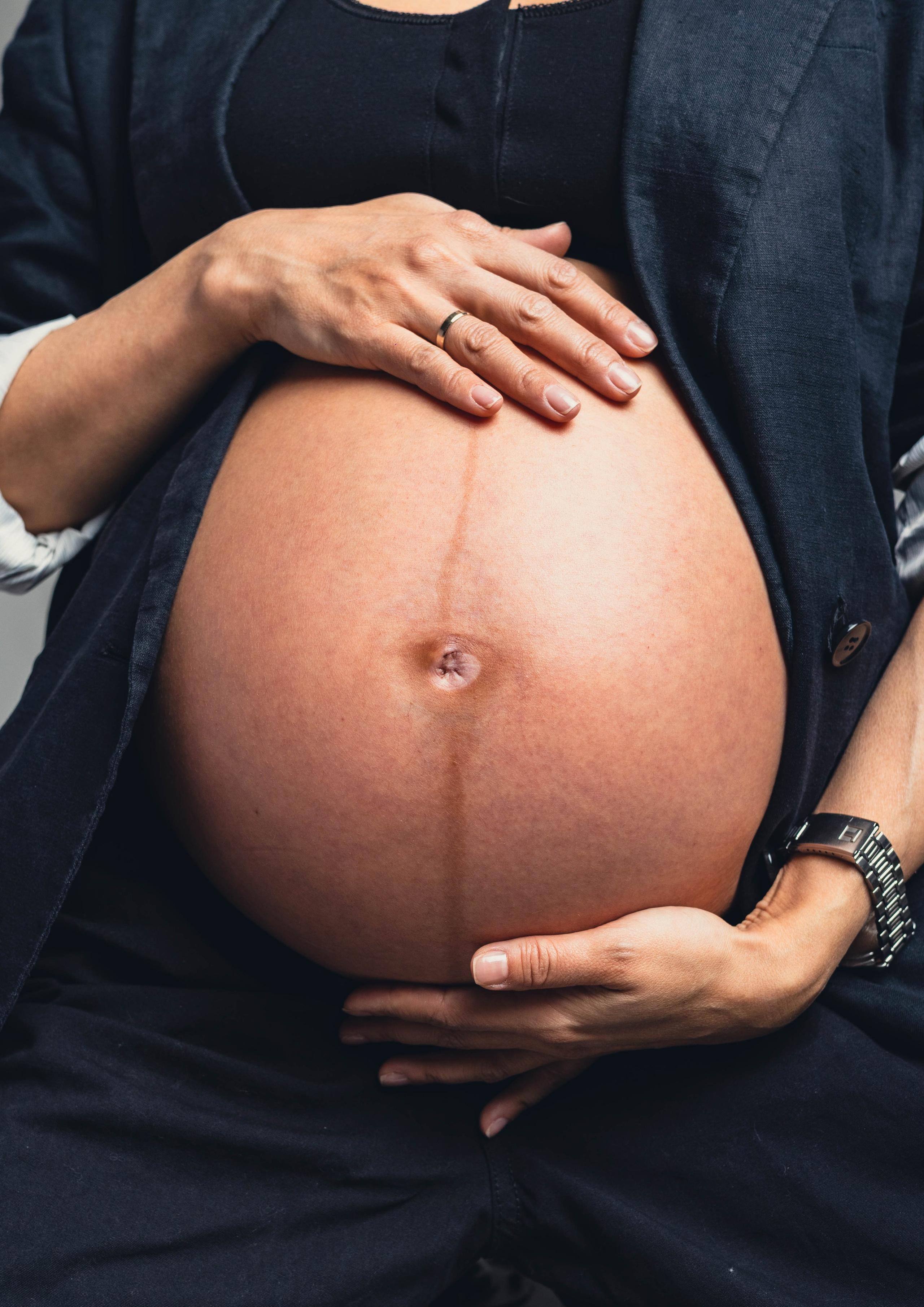 Студийная фотосессия беременности в студии Соул