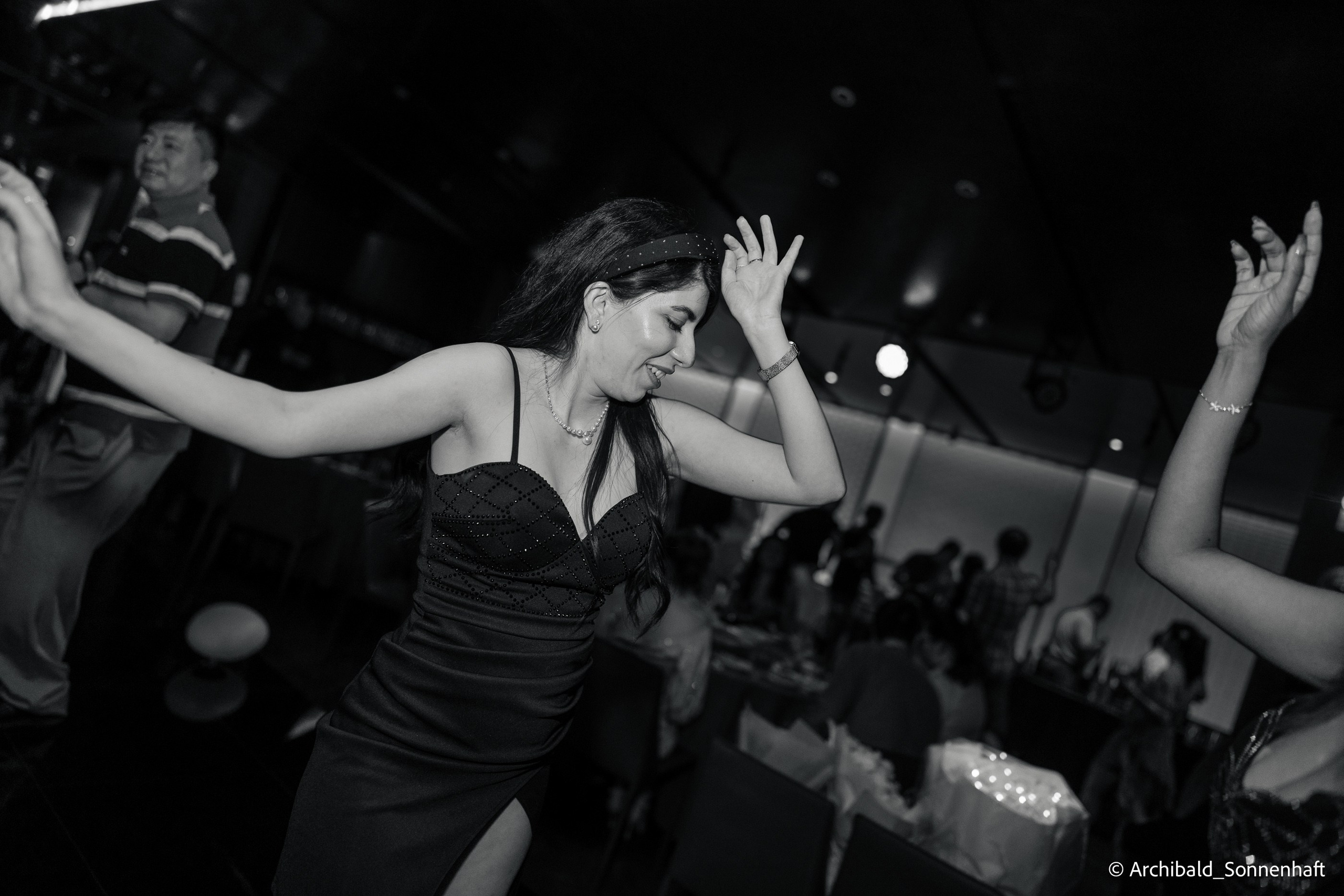 Georgian party. Photographer in Guangzhou, China. Archibald Sonnenhaft