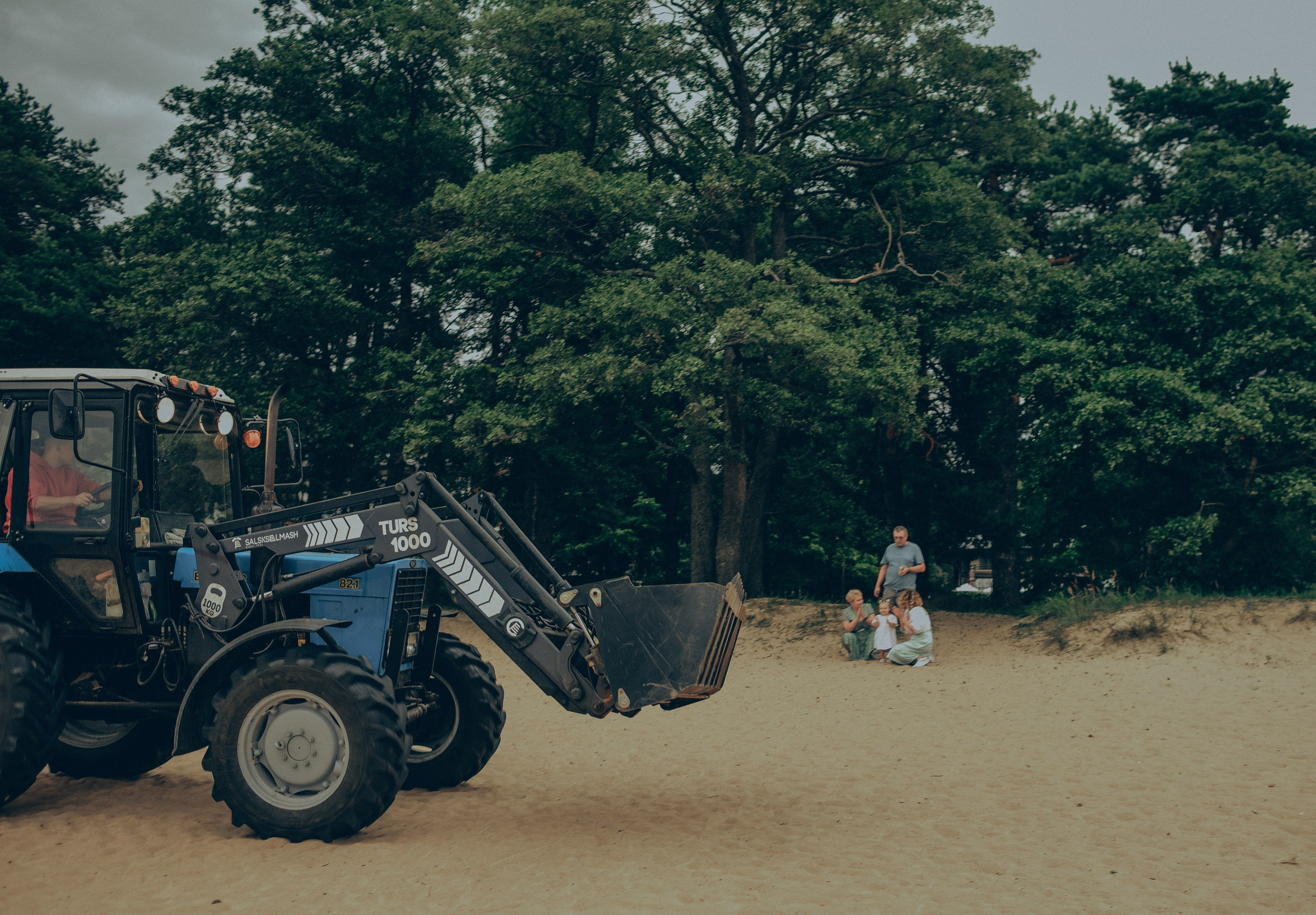 Съемка поколений на заливе. Елизавета Юлия Сергей и Ия. Семейный и свадебный фотограф в Санкт-Петербурге Яна