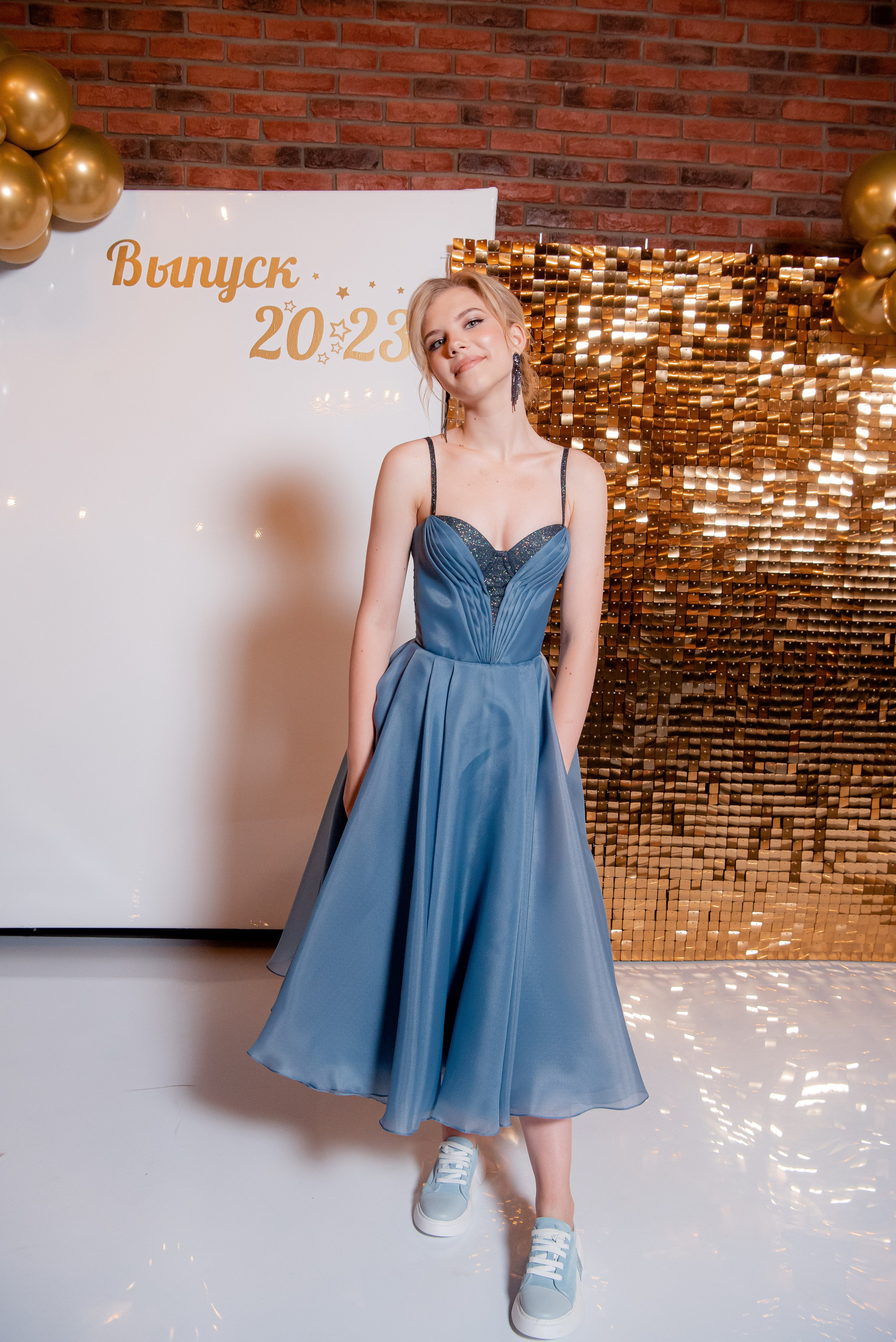 30 Школа. Вручение и Банкет. ДК Юбилейный и Банхоф. Фотограф в Волгограде и Волжском Александр Горбань