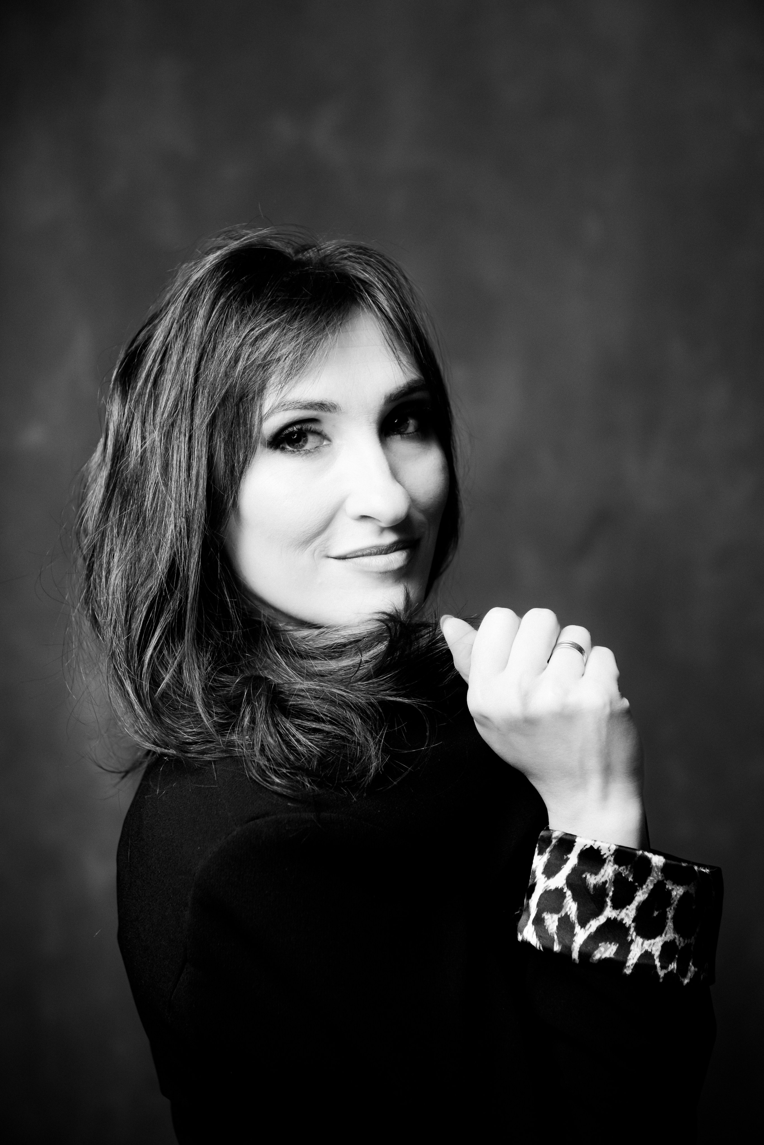 Индивидуальная фотосессия для девушки в студии Волгоград. Фотограф в Волгограде и Волжском Александр Горбань