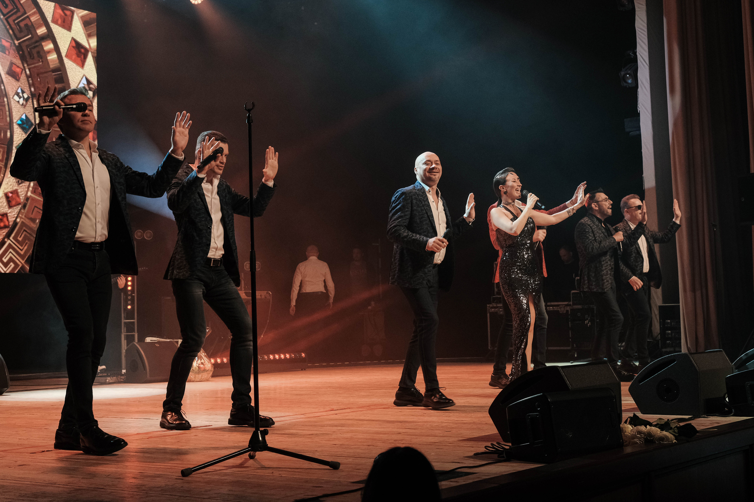 Концерт. Фотограф и видеограф в Тюмени Анна Жагорина, ваши фото еще не отдавали так быстро!