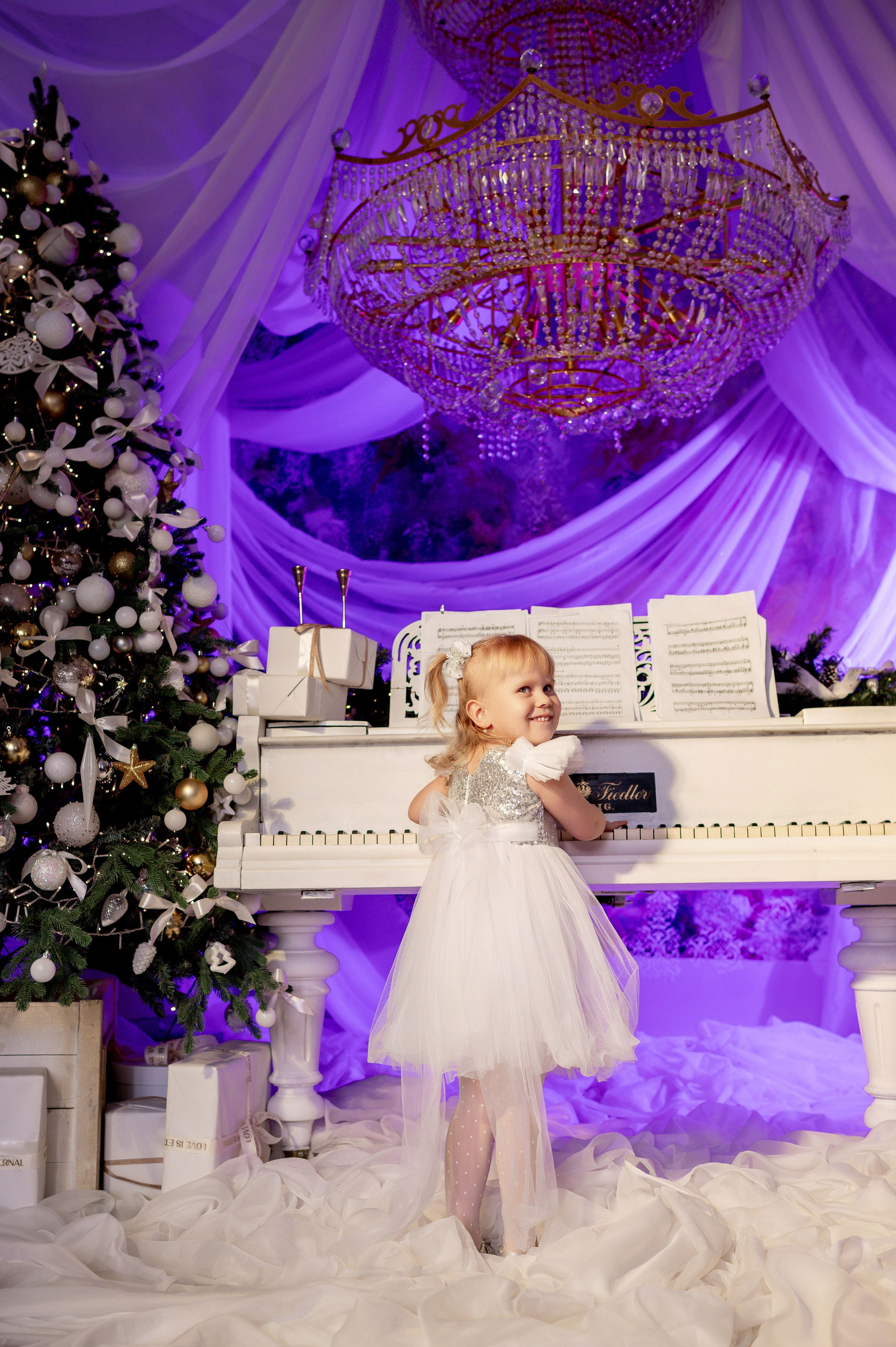 Классика с примесью фиолета. Портретный, семейный и свадебный фотограф в Санкт-Петербурге и в Москве Ширяев Денис