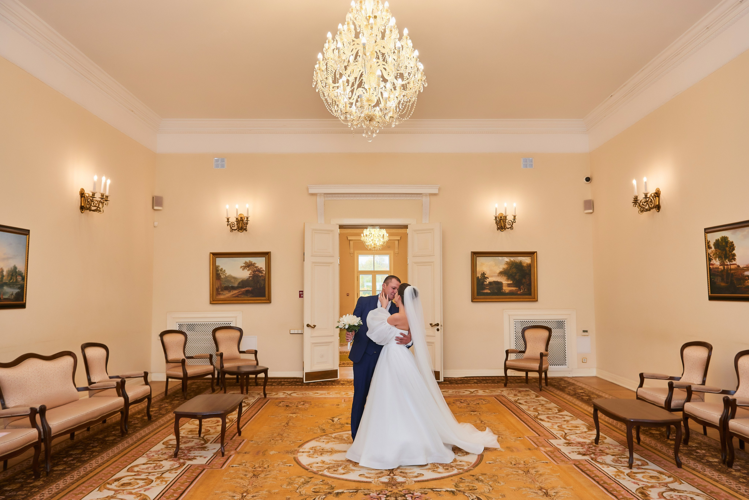 Осенняя свадебная прогулка в Екатерининском парке в Пушкине. Портретный, семейный и свадебный фотограф в Санкт-Петербурге и в Пушкине Ширяев Денис