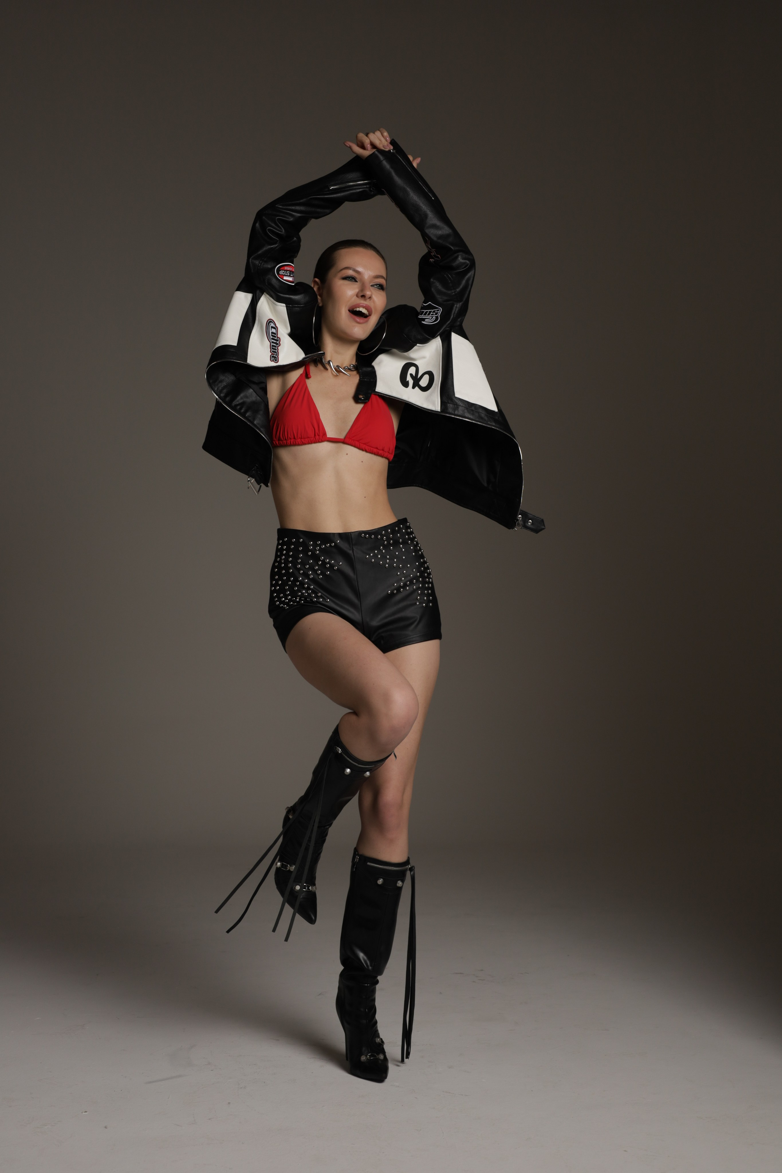 Lady in red. ФОТОГРАФ МОСКВА ЮЛИЯ ИБРАГИМ