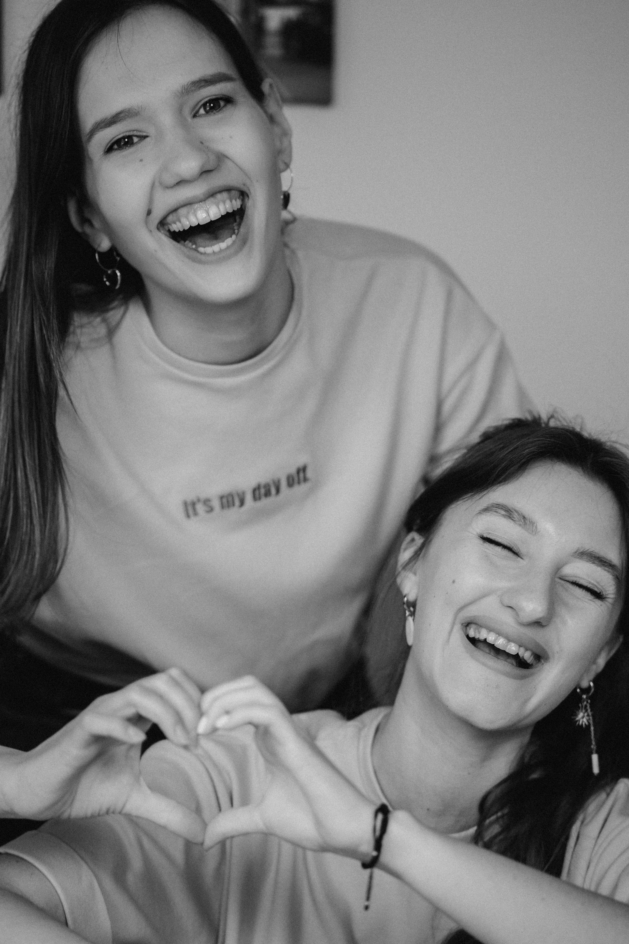 Подружки с малышом. Главная