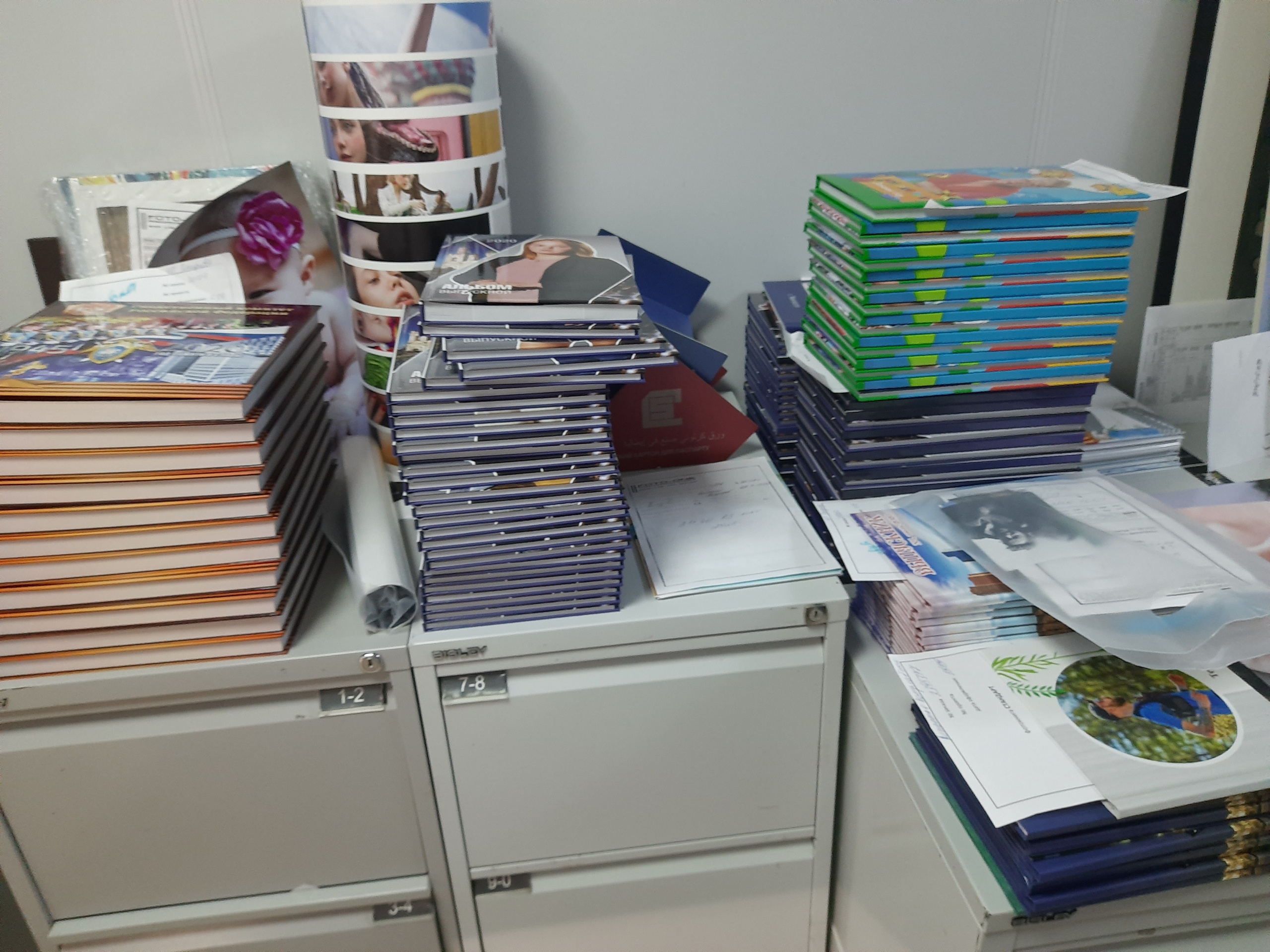 Школьные книги. BWfoto — надежный помощник фотографу. Не отвлекайтесь на рутину — творите прямо сейчас