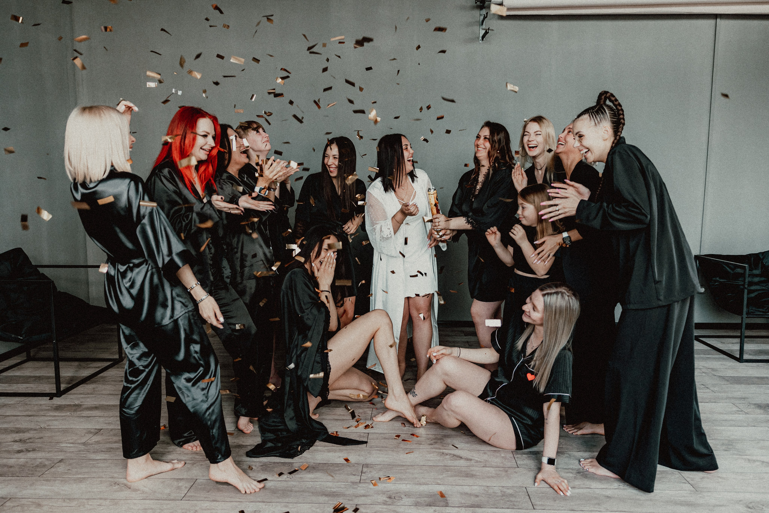 Весёлый праздник дружбы и радости девичник