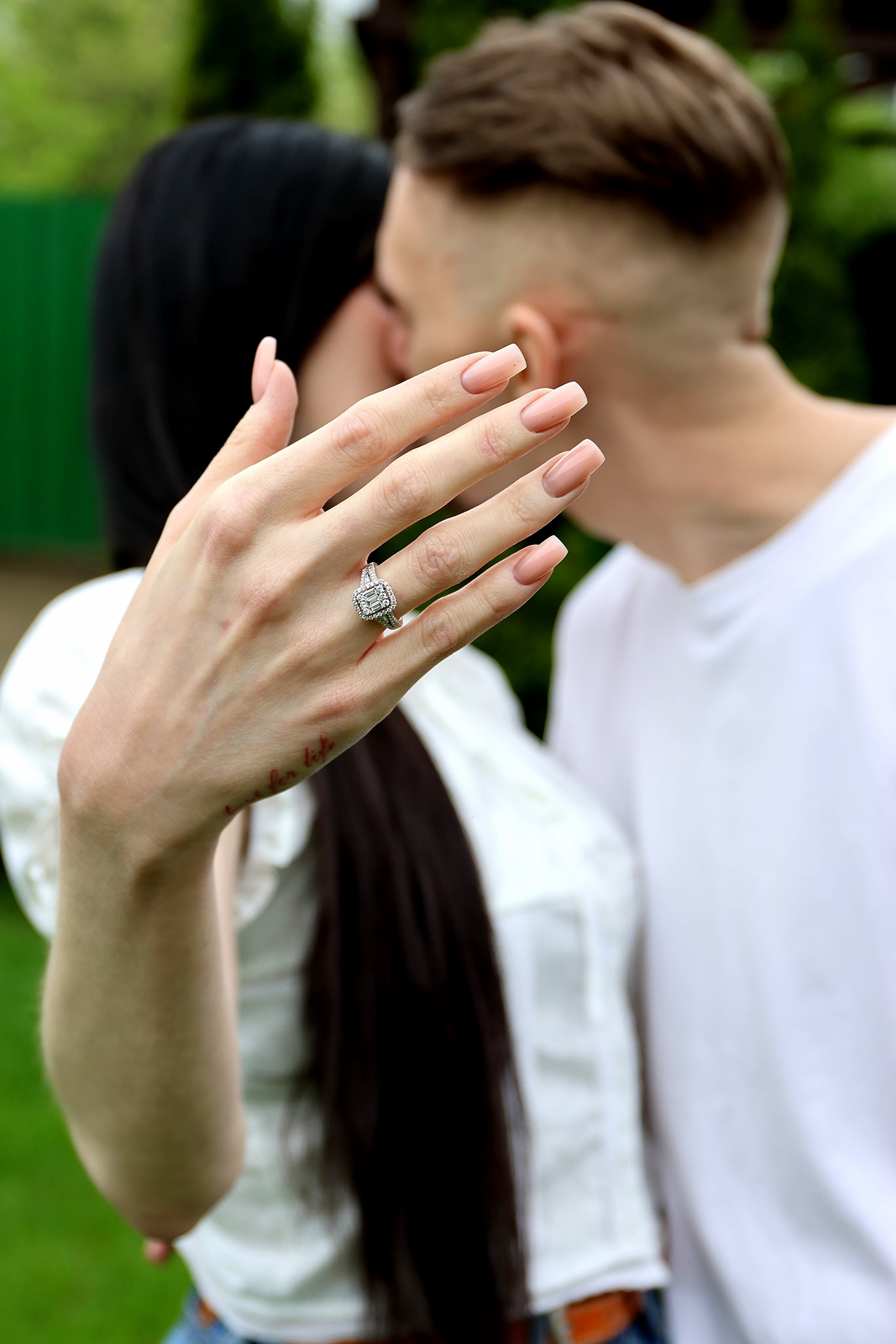 Love Story Женя и Настя цветкор. Фотография — это жизнь, освещенная вспышкой
