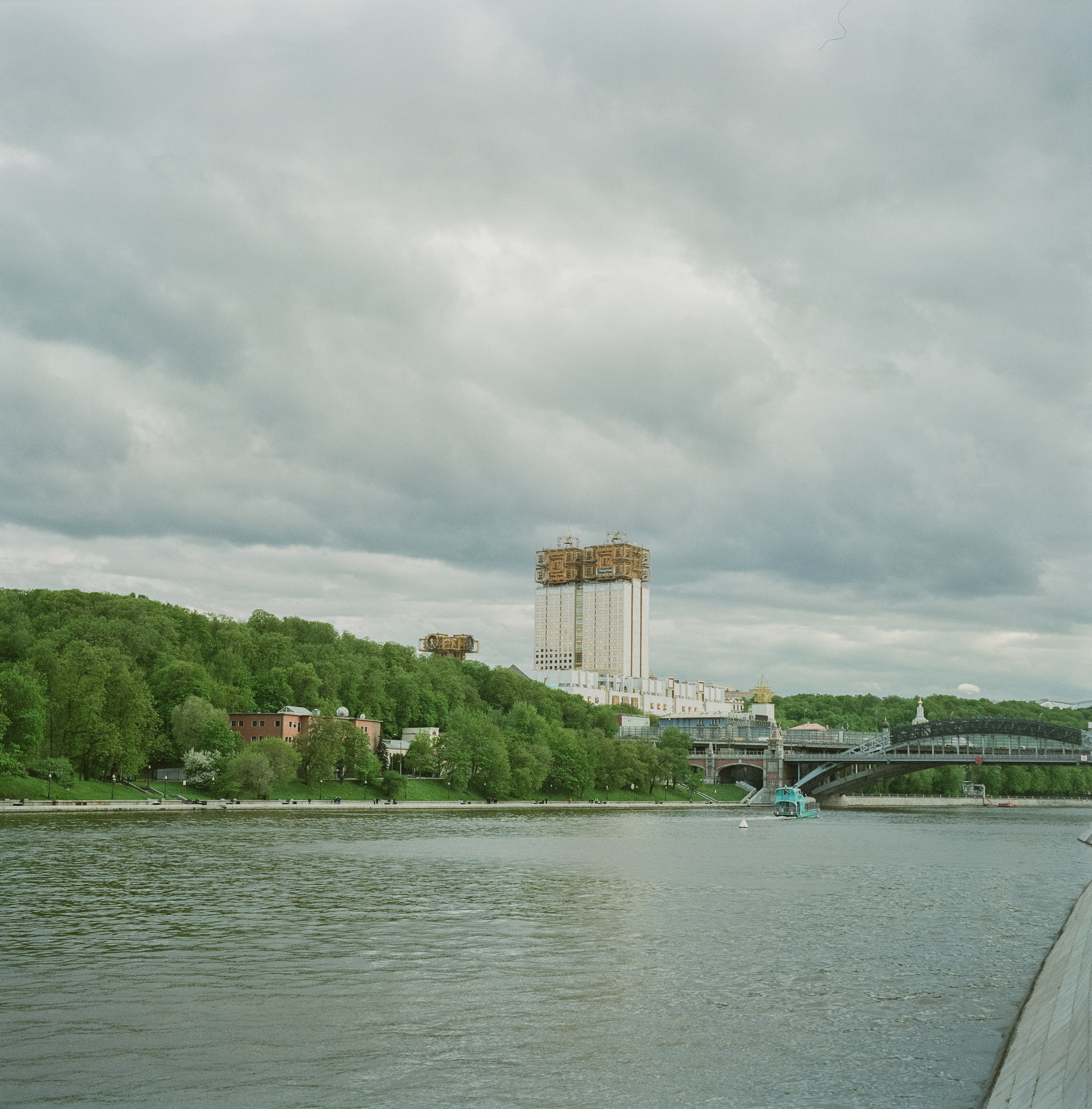 Фрунзенская набержная | Super Fujica-6 | Fujicolor Pro 400H