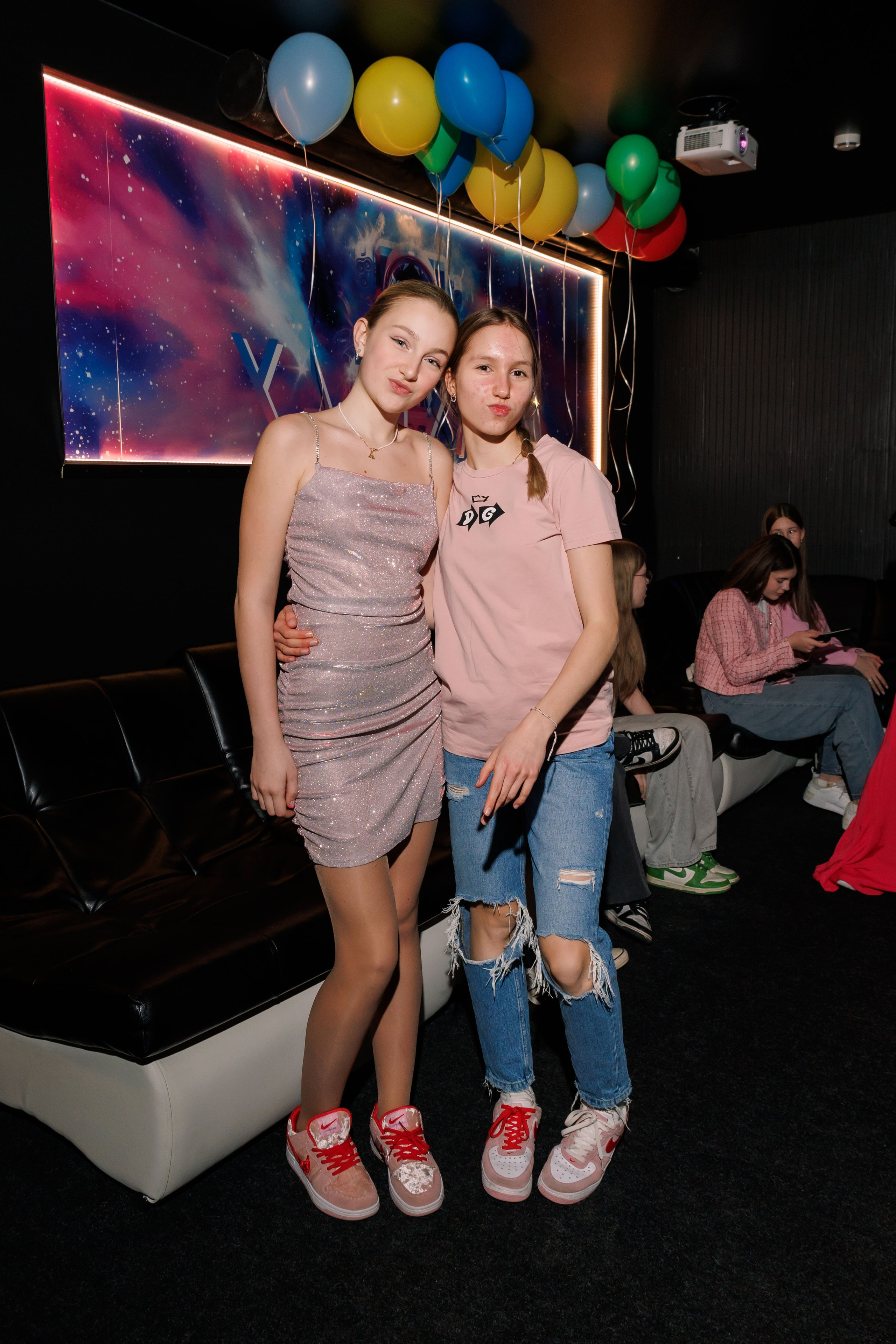 День Рождения в караоке. Фотограф в Москве Дмитрий Емельянов