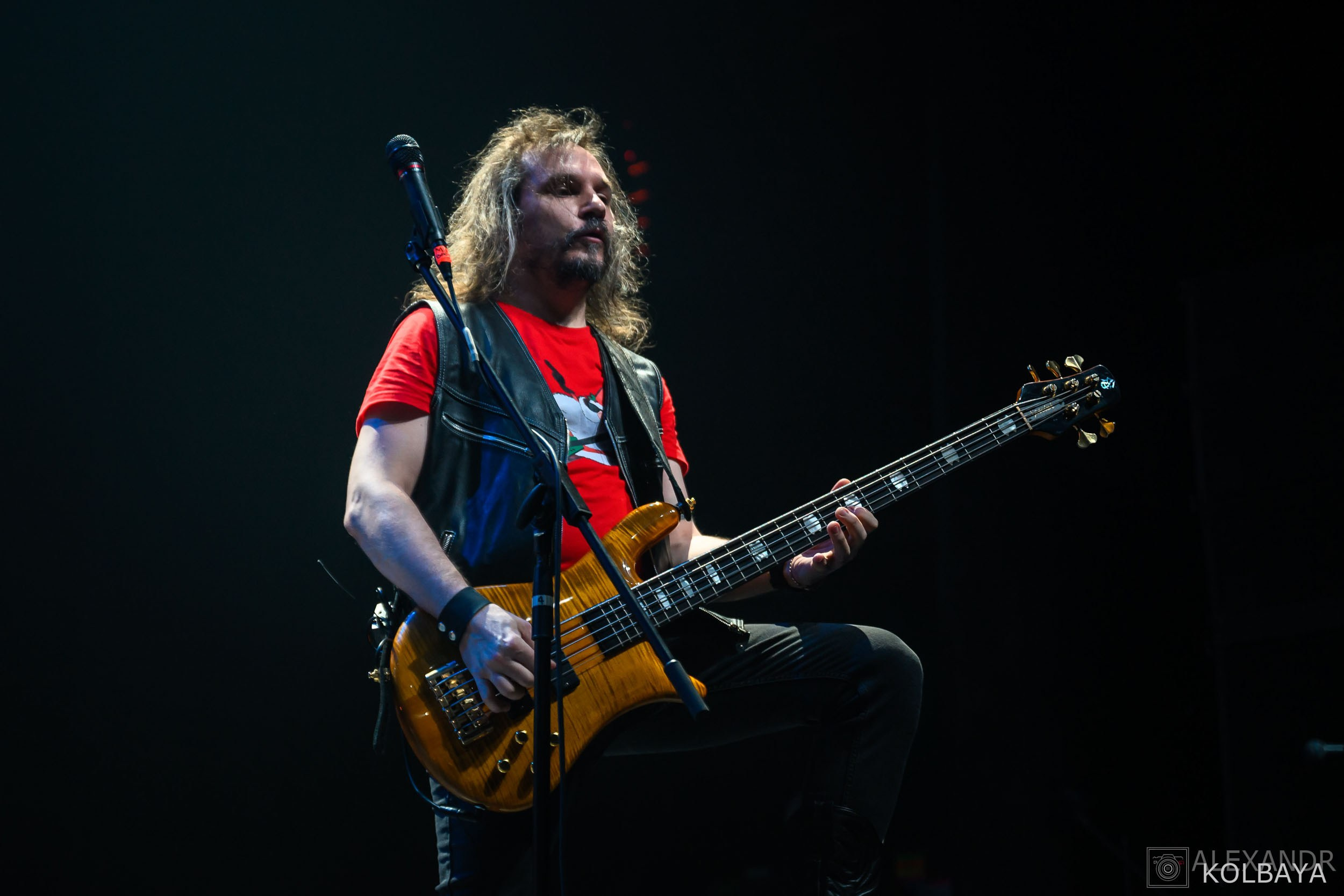 Фоторепортаж с Метал-Елки 2026. Концертный и театральный репортажный фотограф в Москве Александр Колбая