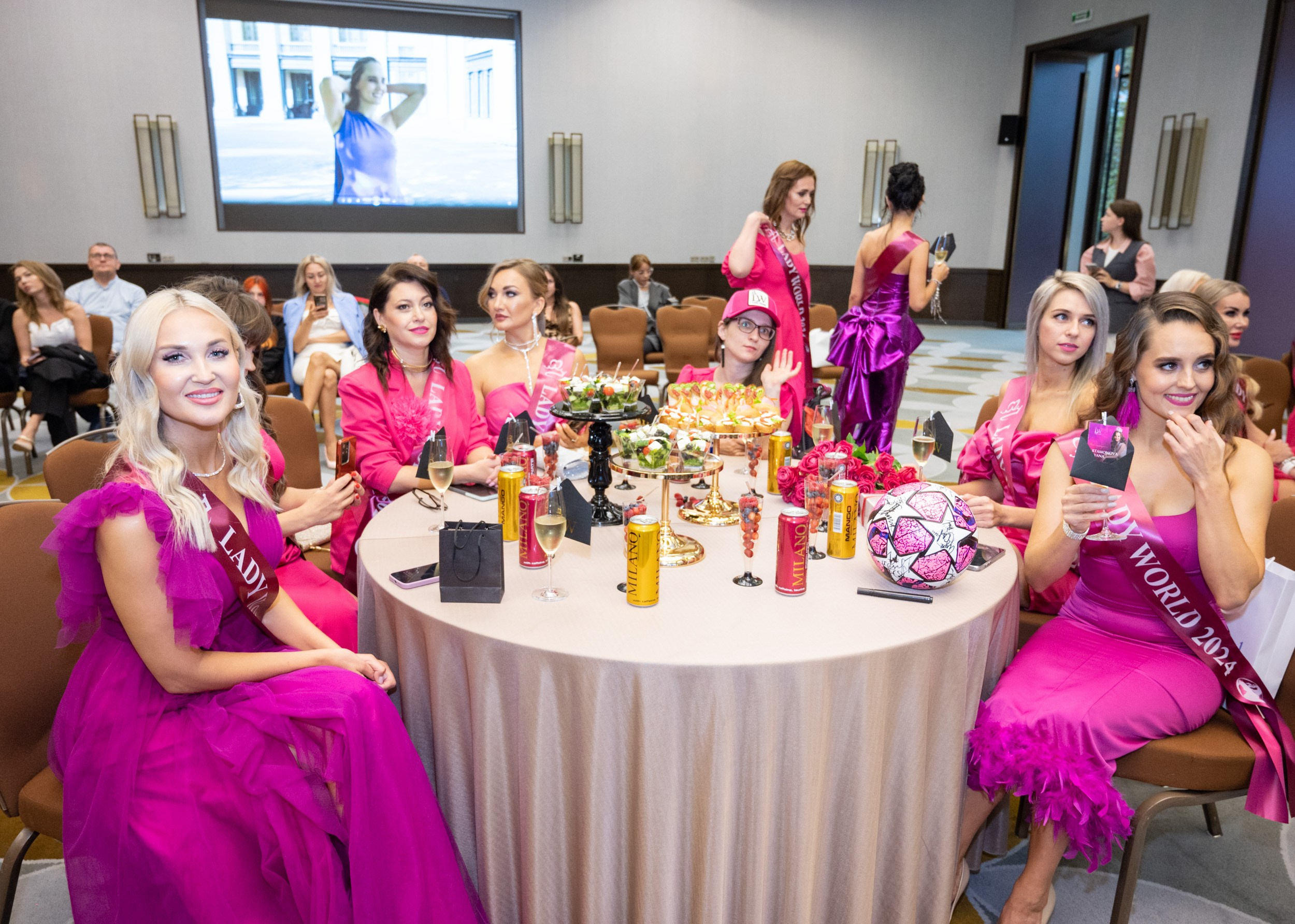 Церемония открытия Конкурса красоты «LADY WORLD» 2024. Фотографирую счастливых людей в Сочи