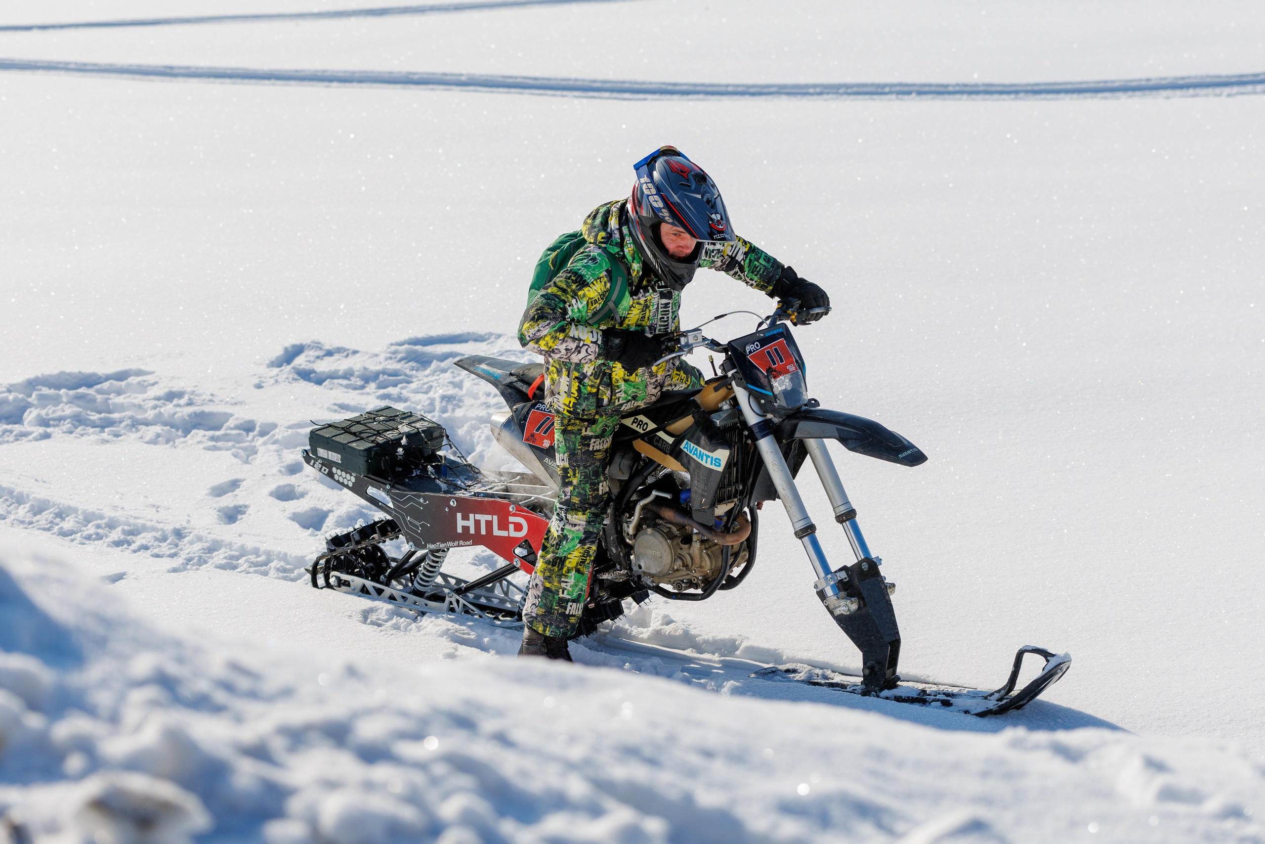 Чемпионат Экстрим Эндуро на сноубайках. Свадебный, семейный и репортажный фотограф в Южно-Сахалинске Артур Петросян